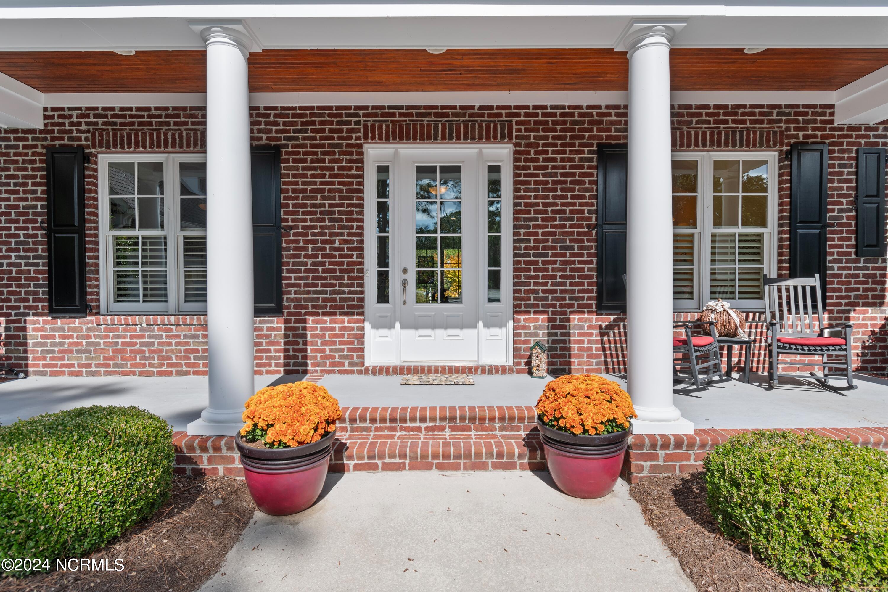 3740 Selwyn Circle Property Photo 4