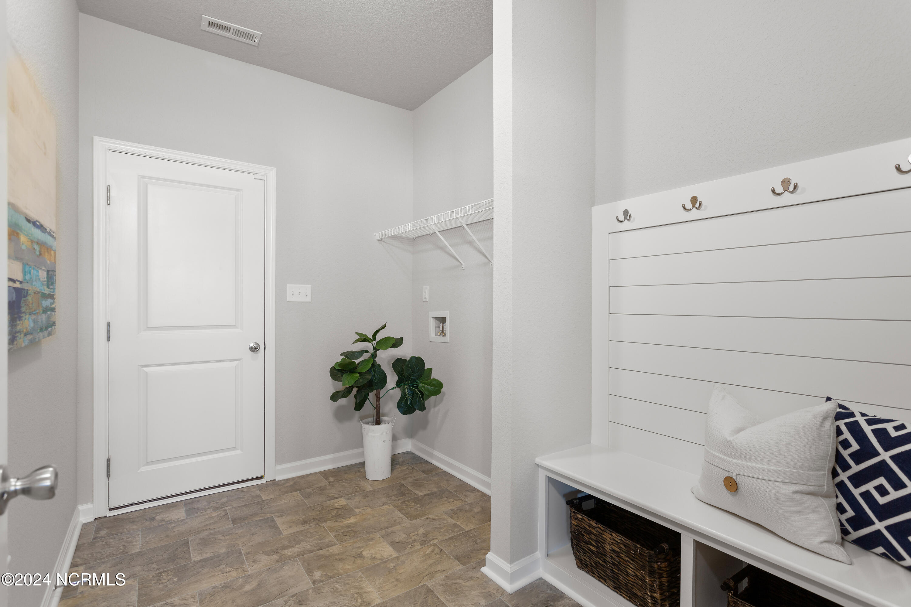 102 Apple Court (model Home) Property Photo 14