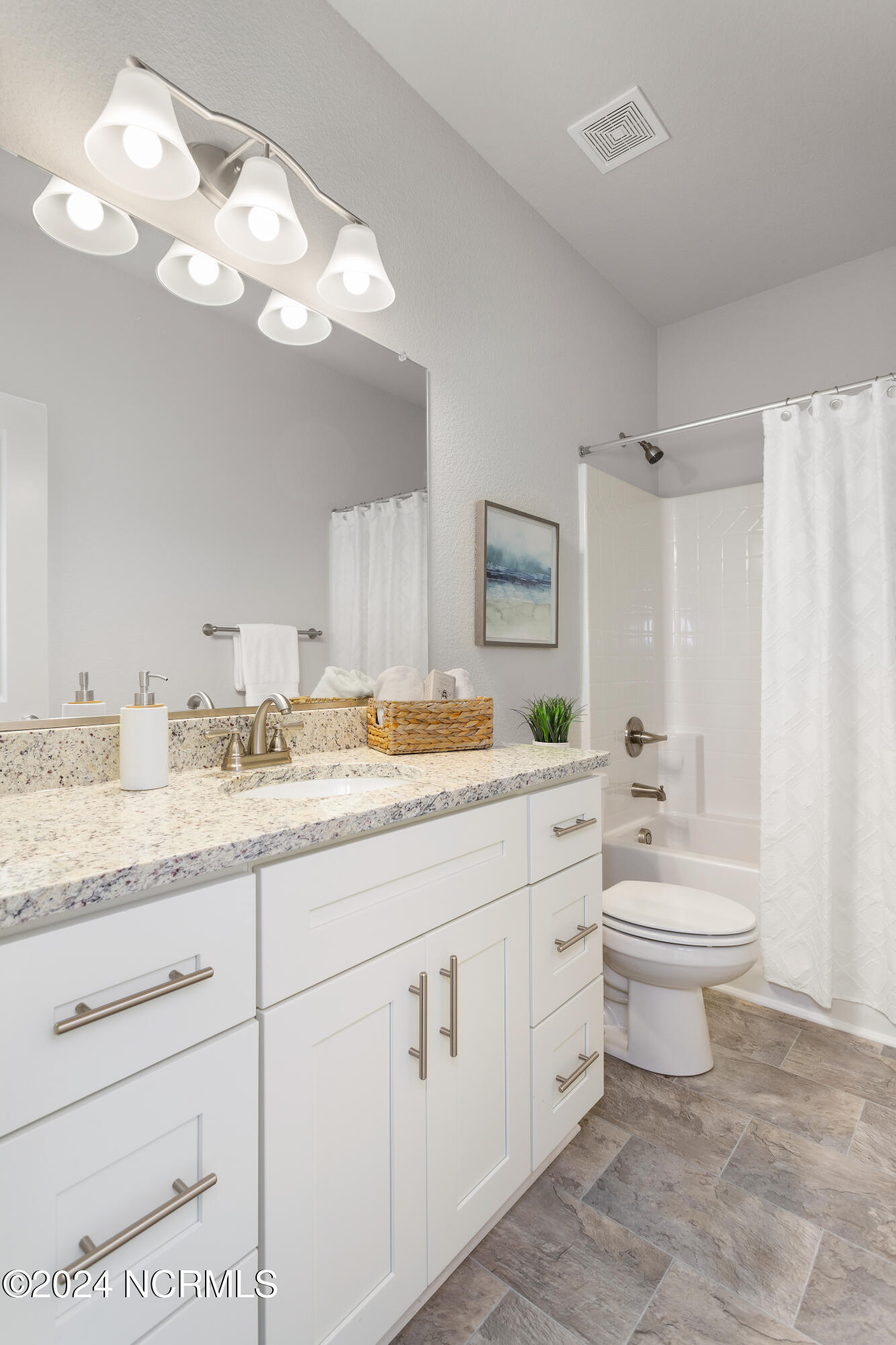 102 Apple Court (model Home) Property Photo 15