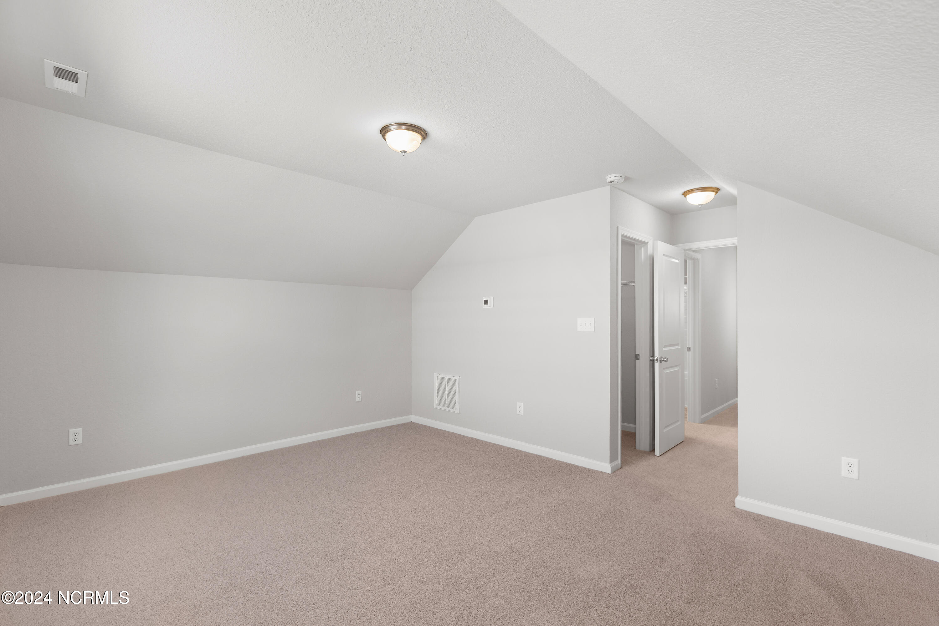 102 Apple Court (model Home) Property Photo 17