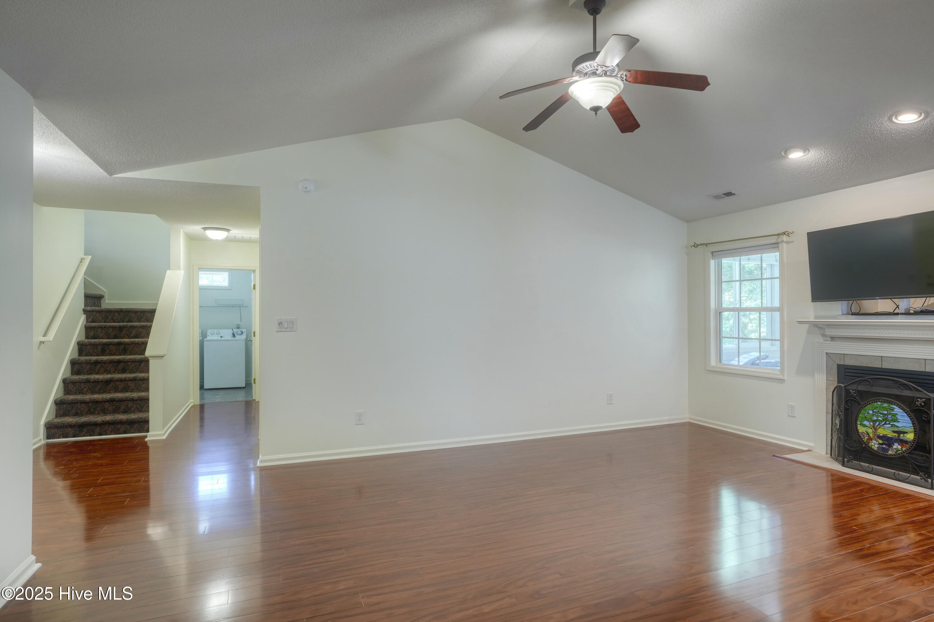 300 Sea Urchin Cove Property Photo 9