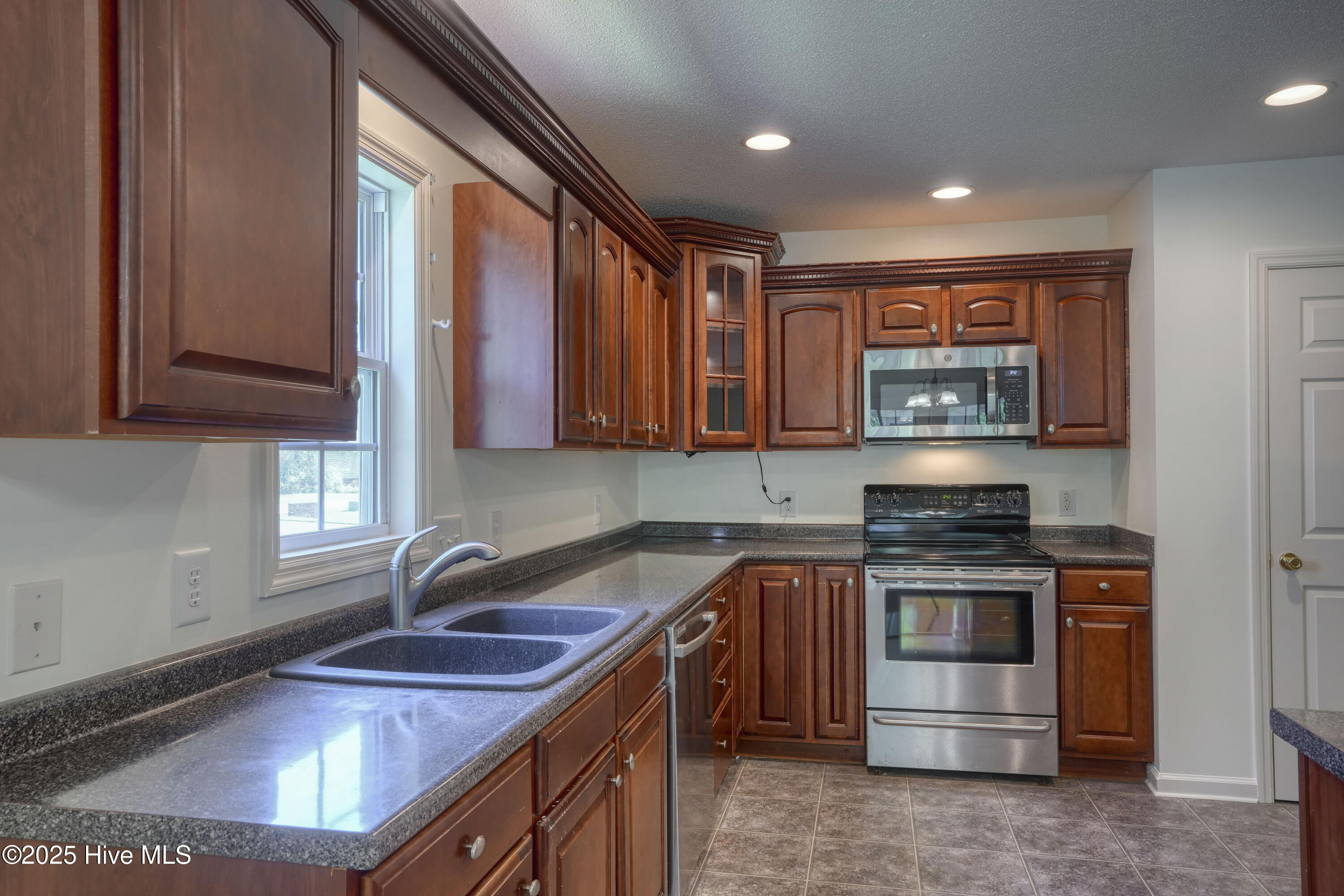 300 Sea Urchin Cove Property Photo 12
