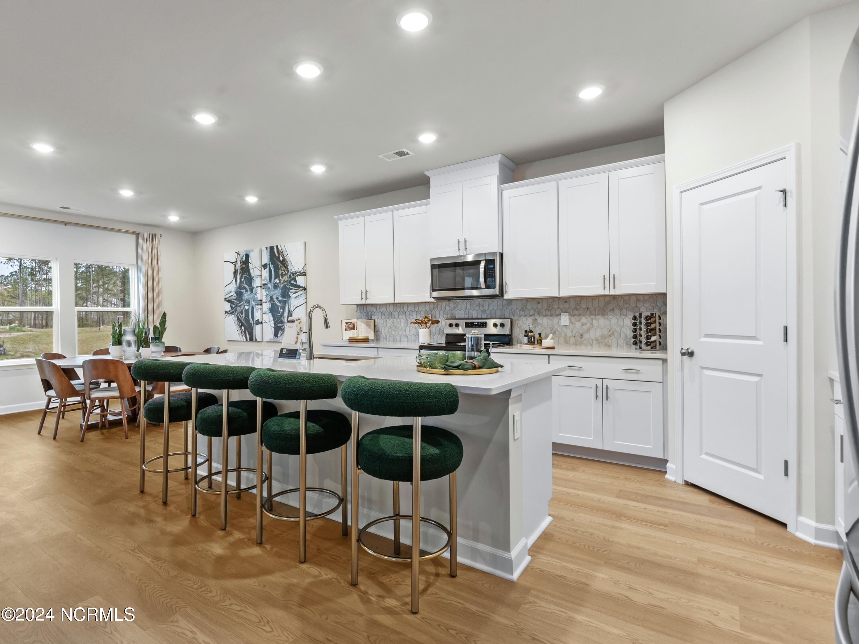 680 Blackthorne Circle Property Photo 1
