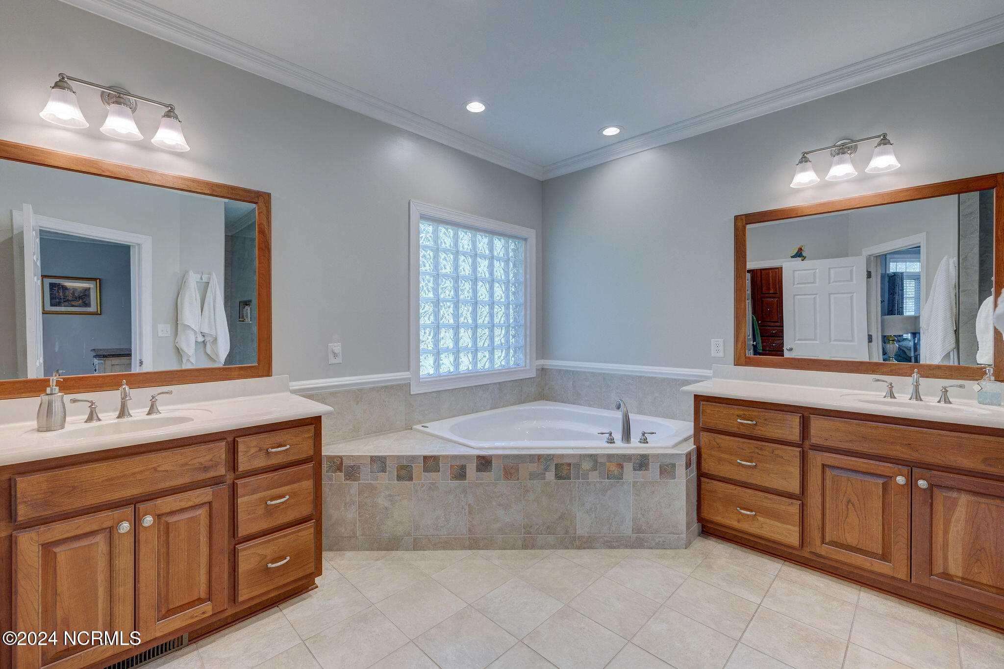 218 Bull Bay Drive Property Photo 47