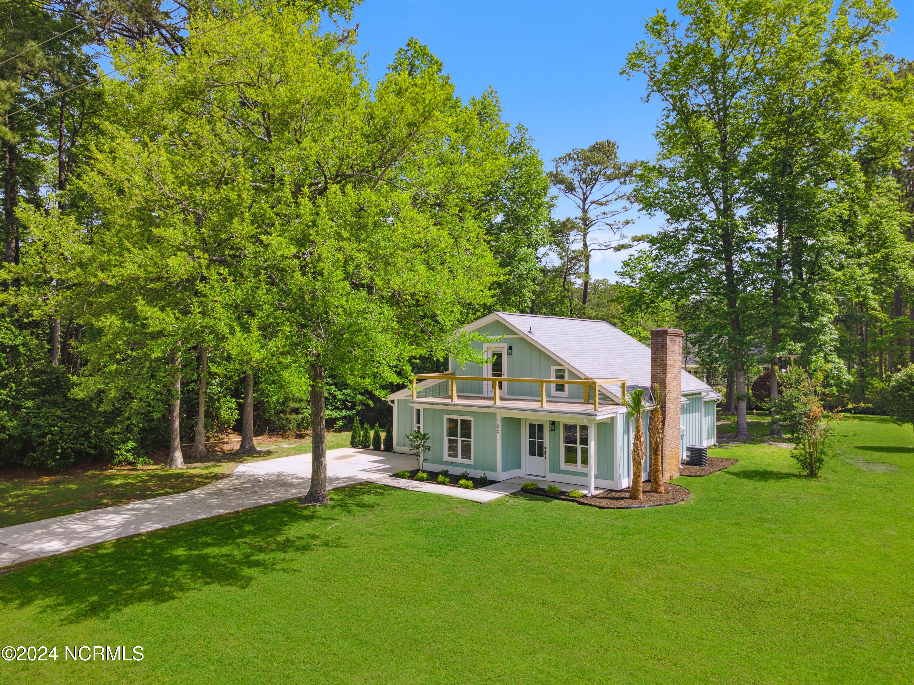 100 Boundary Loop Road Property Photo 2