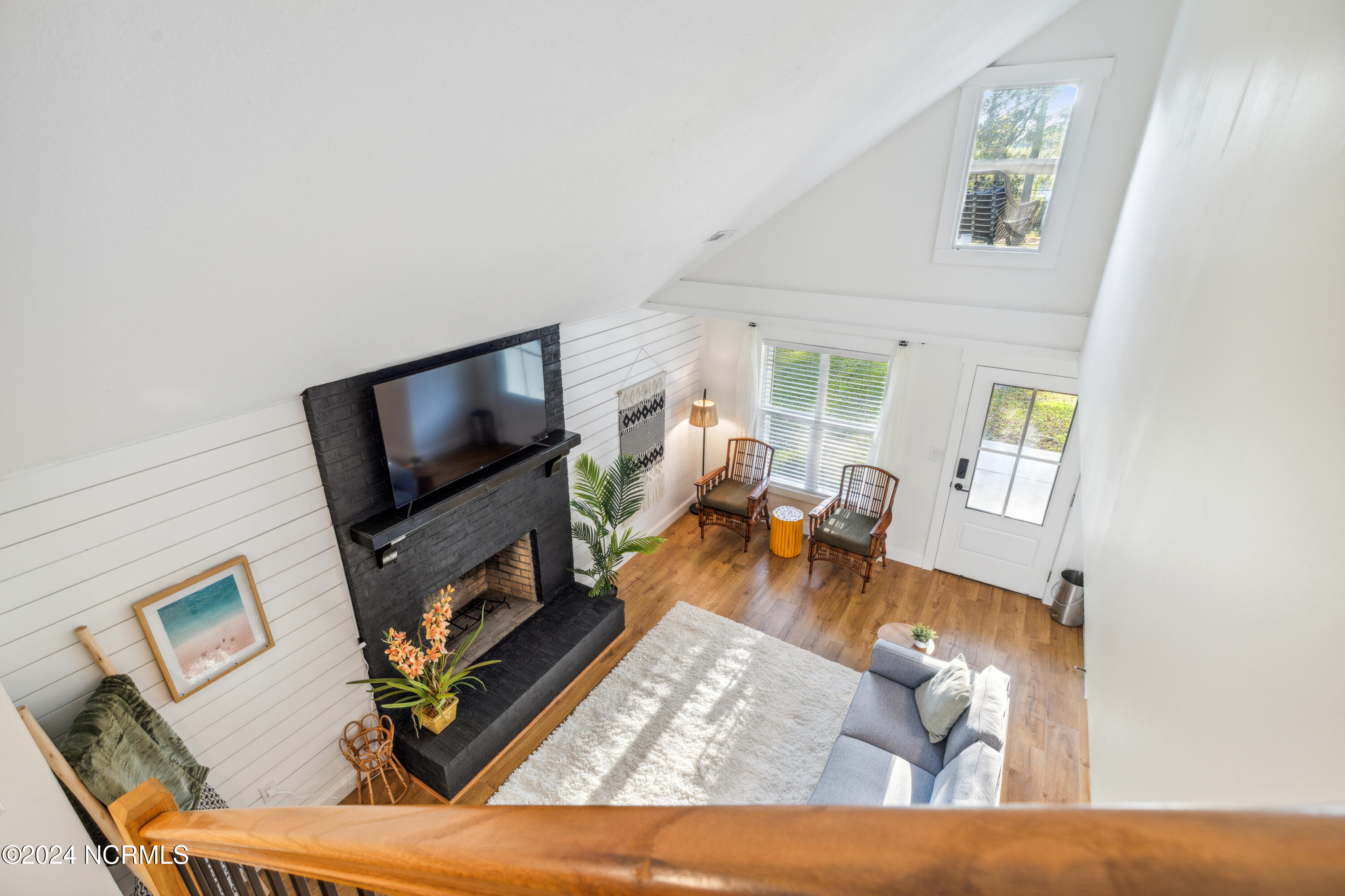 100 Boundary Loop Road Property Photo 3