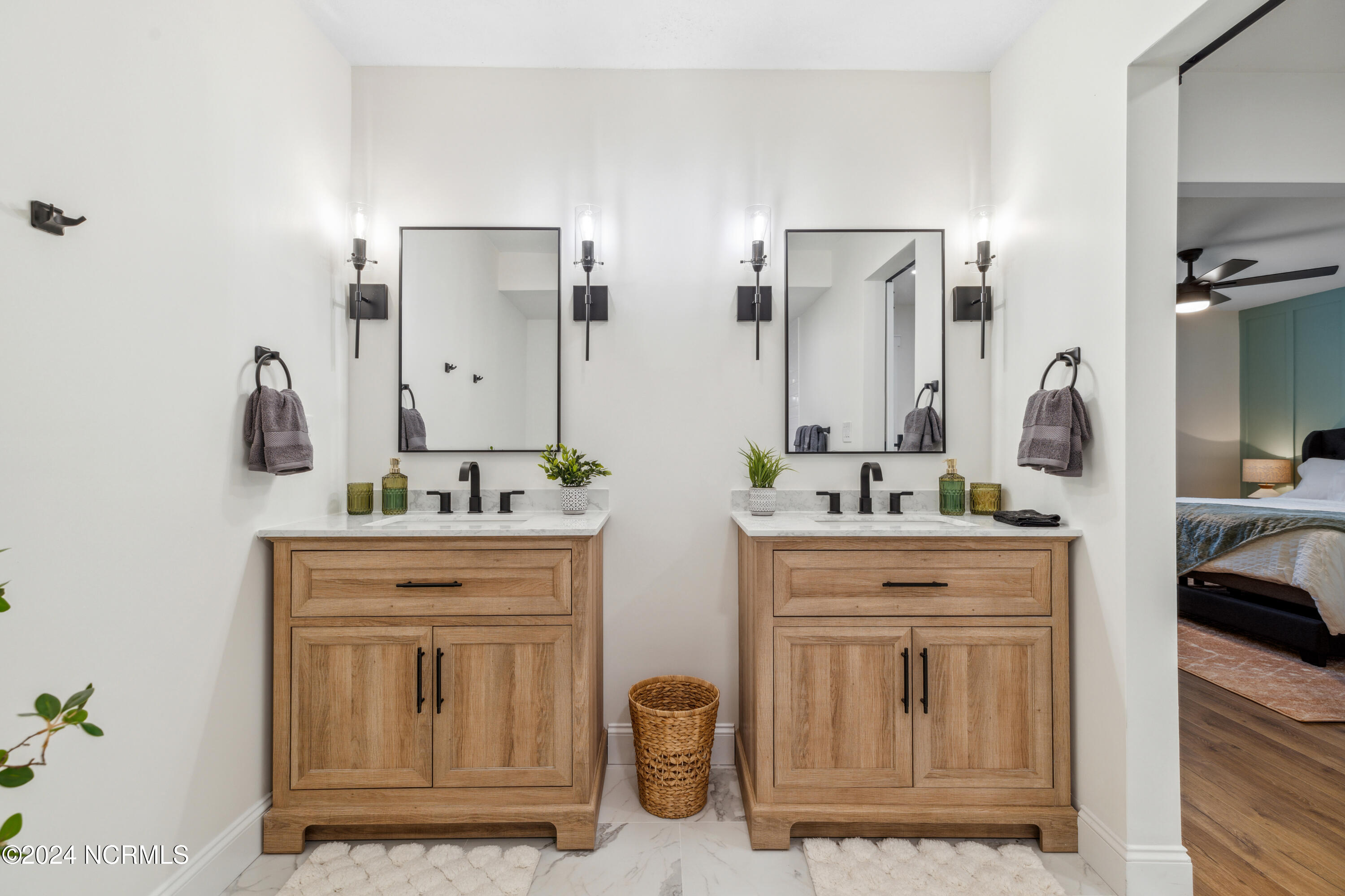 100 Boundary Loop Road Property Photo 9