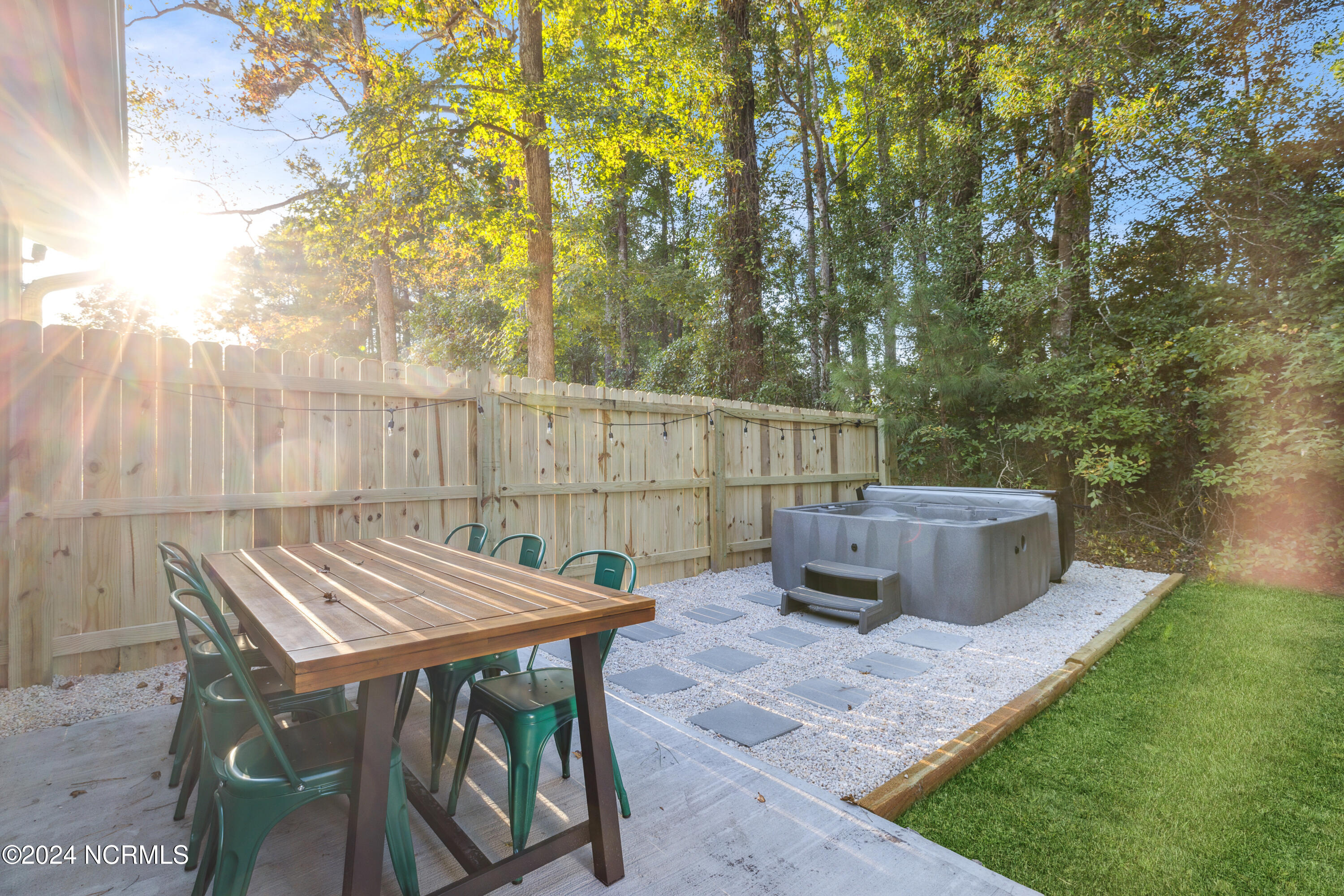 100 Boundary Loop Road Property Photo 12