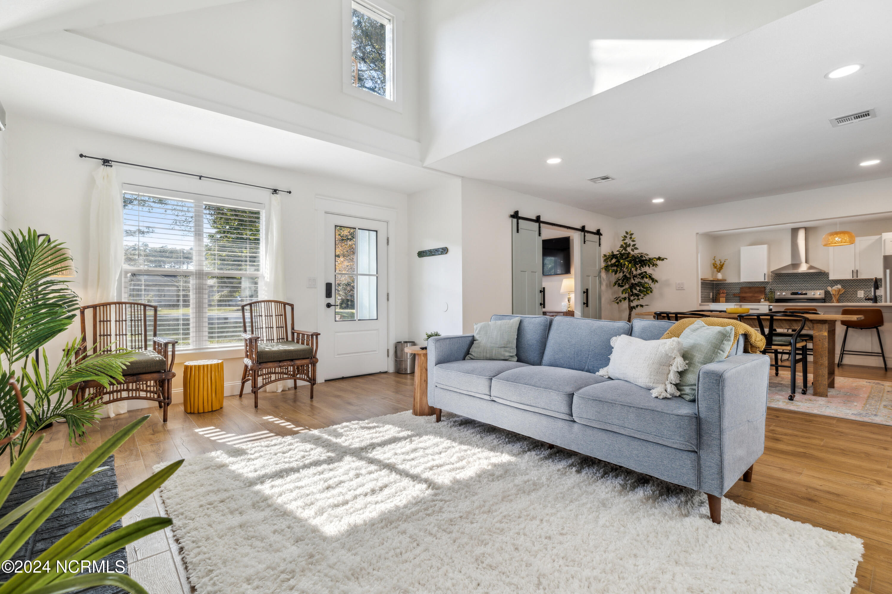 100 Boundary Loop Road Property Photo 18