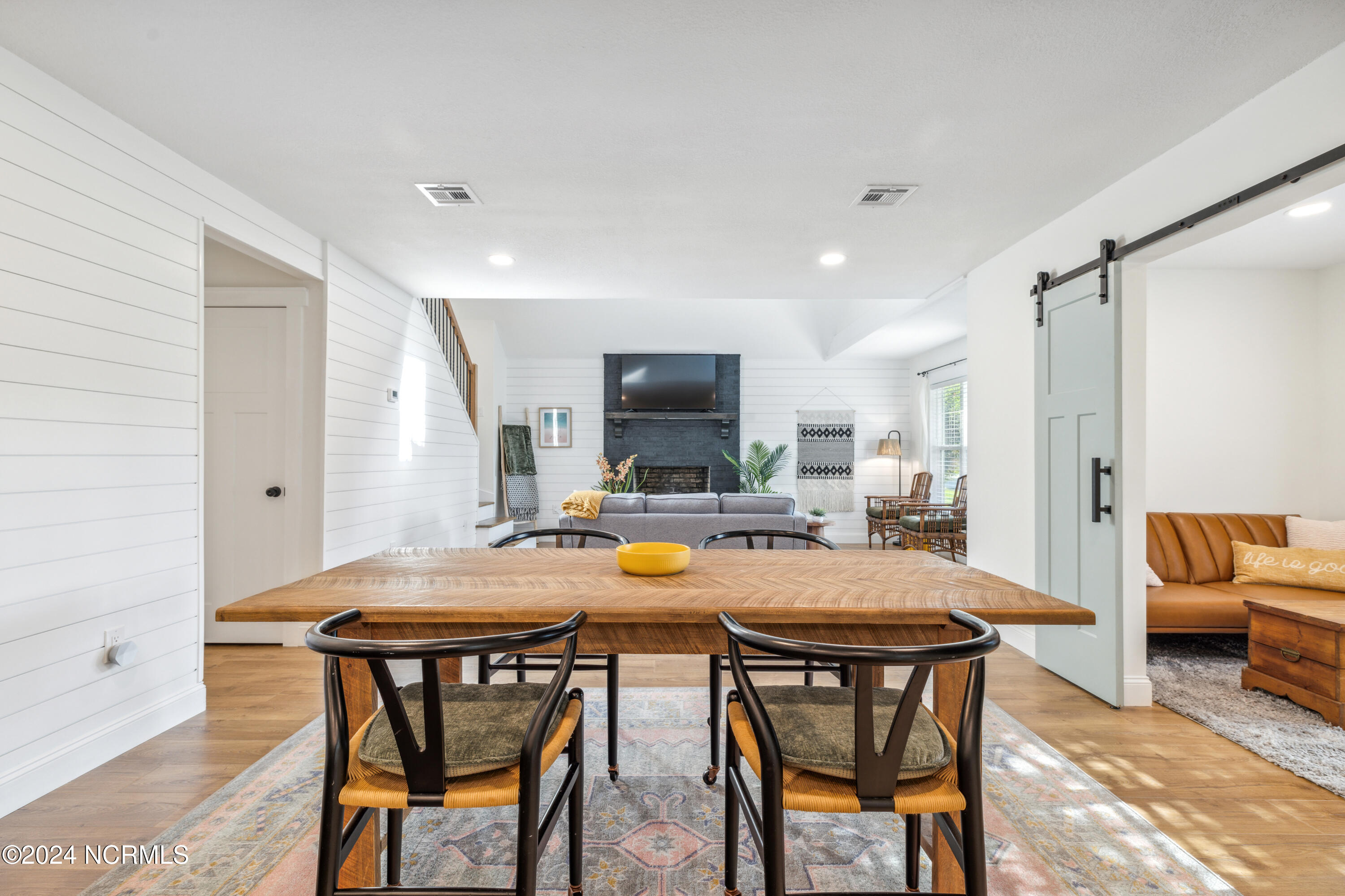 100 Boundary Loop Road Property Photo 22
