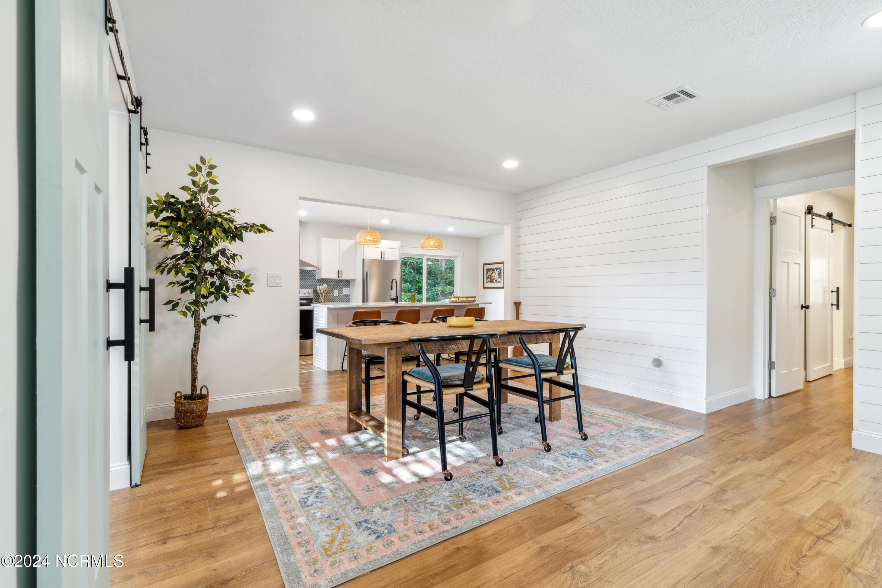 100 Boundary Loop Road Property Photo 25