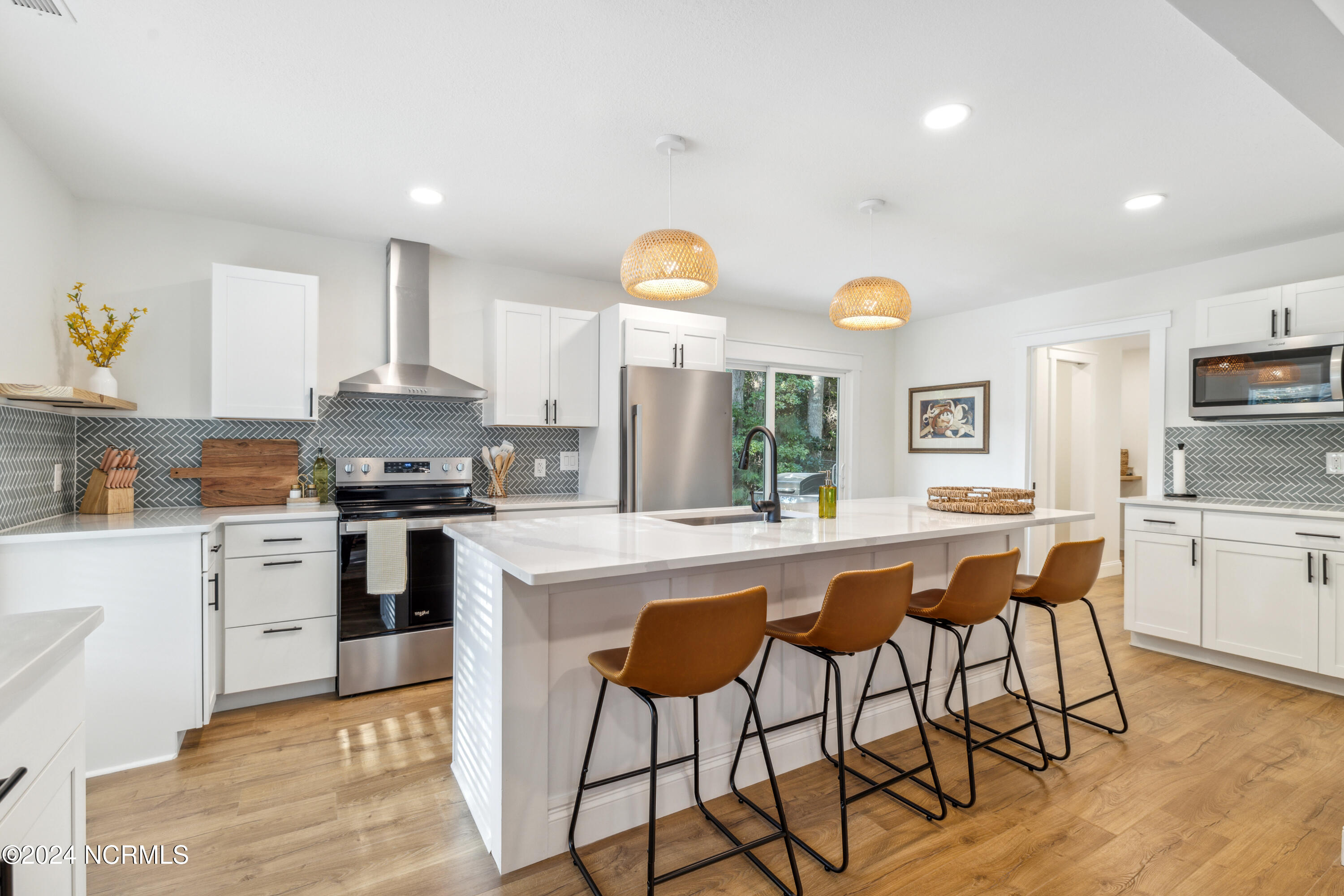 100 Boundary Loop Road Property Photo 26