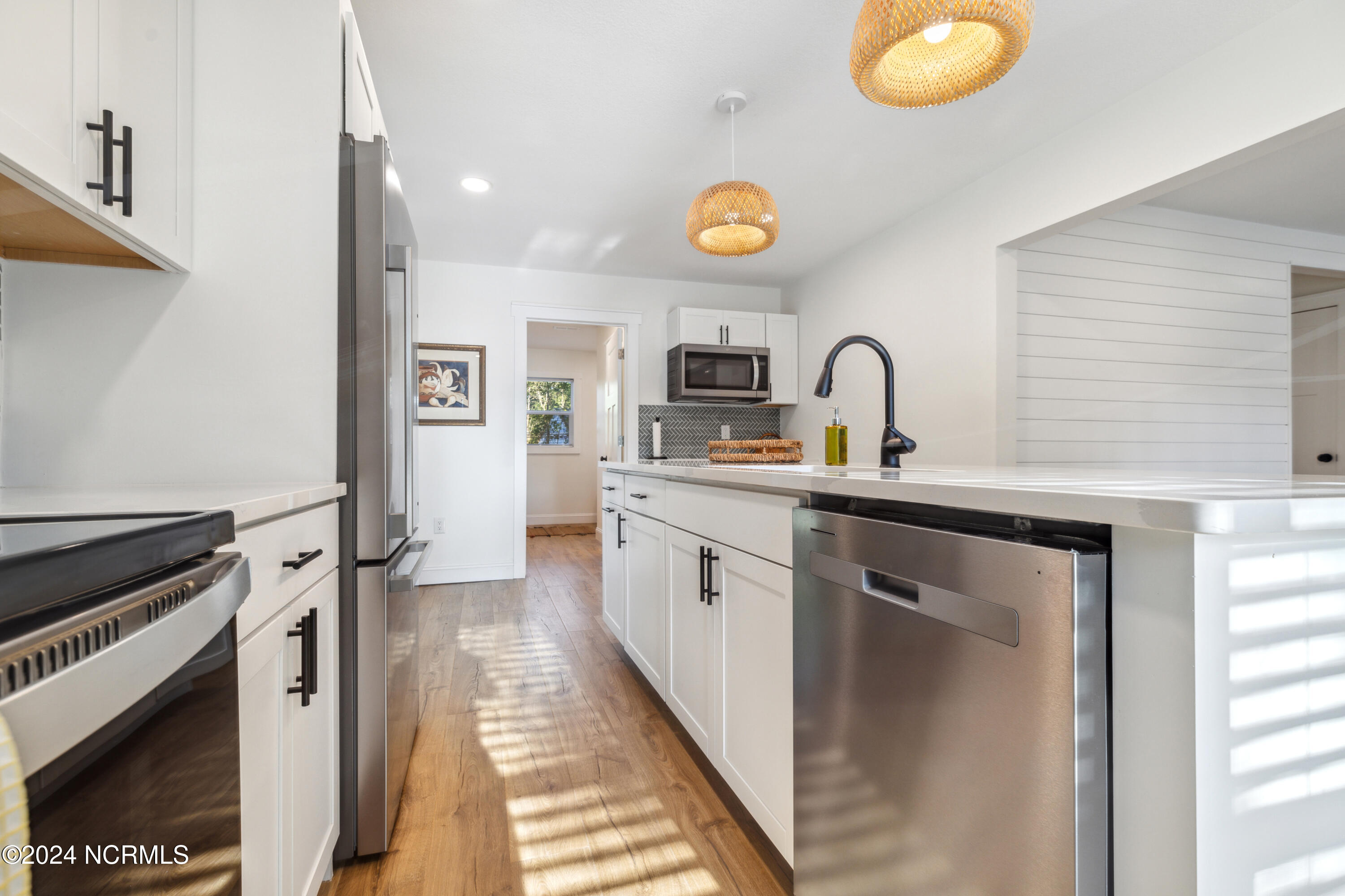 100 Boundary Loop Road Property Photo 31