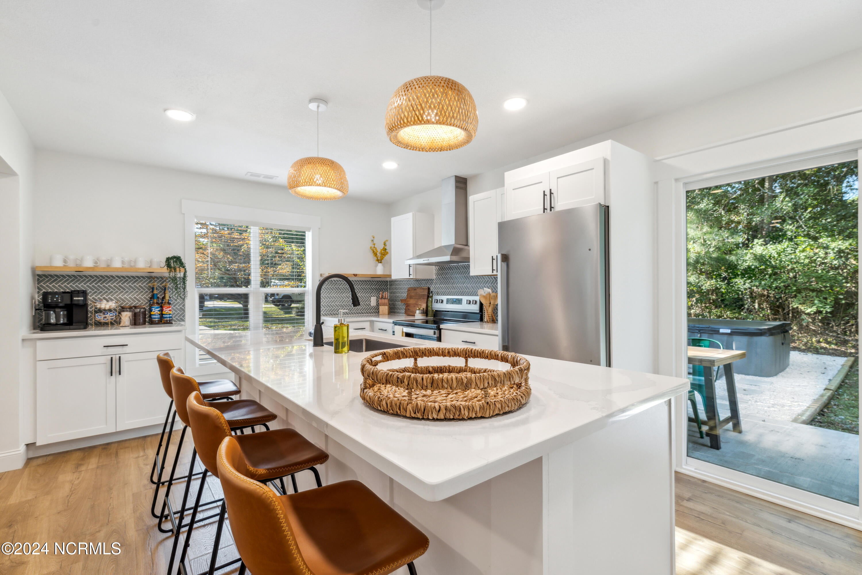 100 Boundary Loop Road Property Photo 33