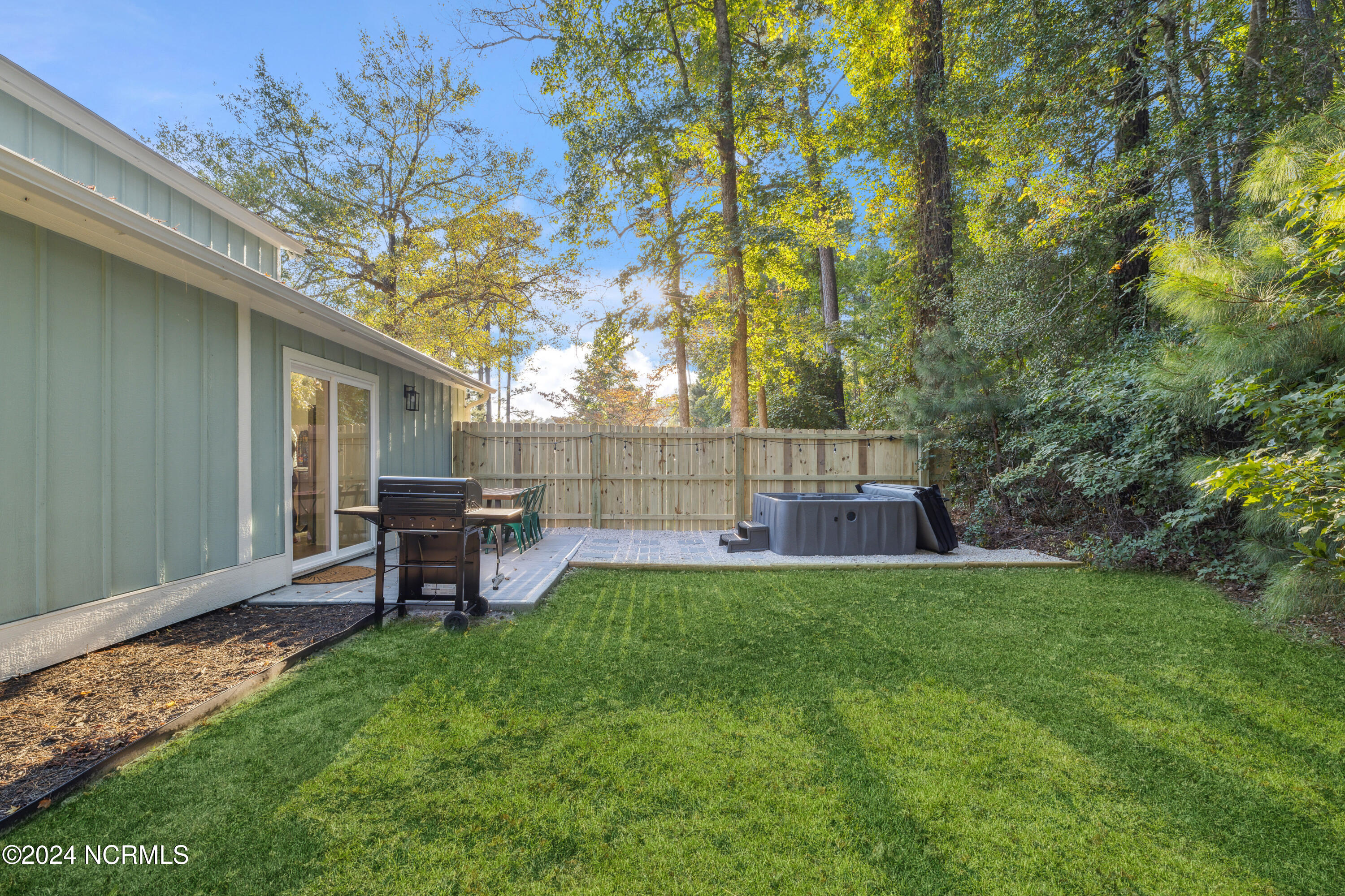 100 Boundary Loop Road Property Photo 35