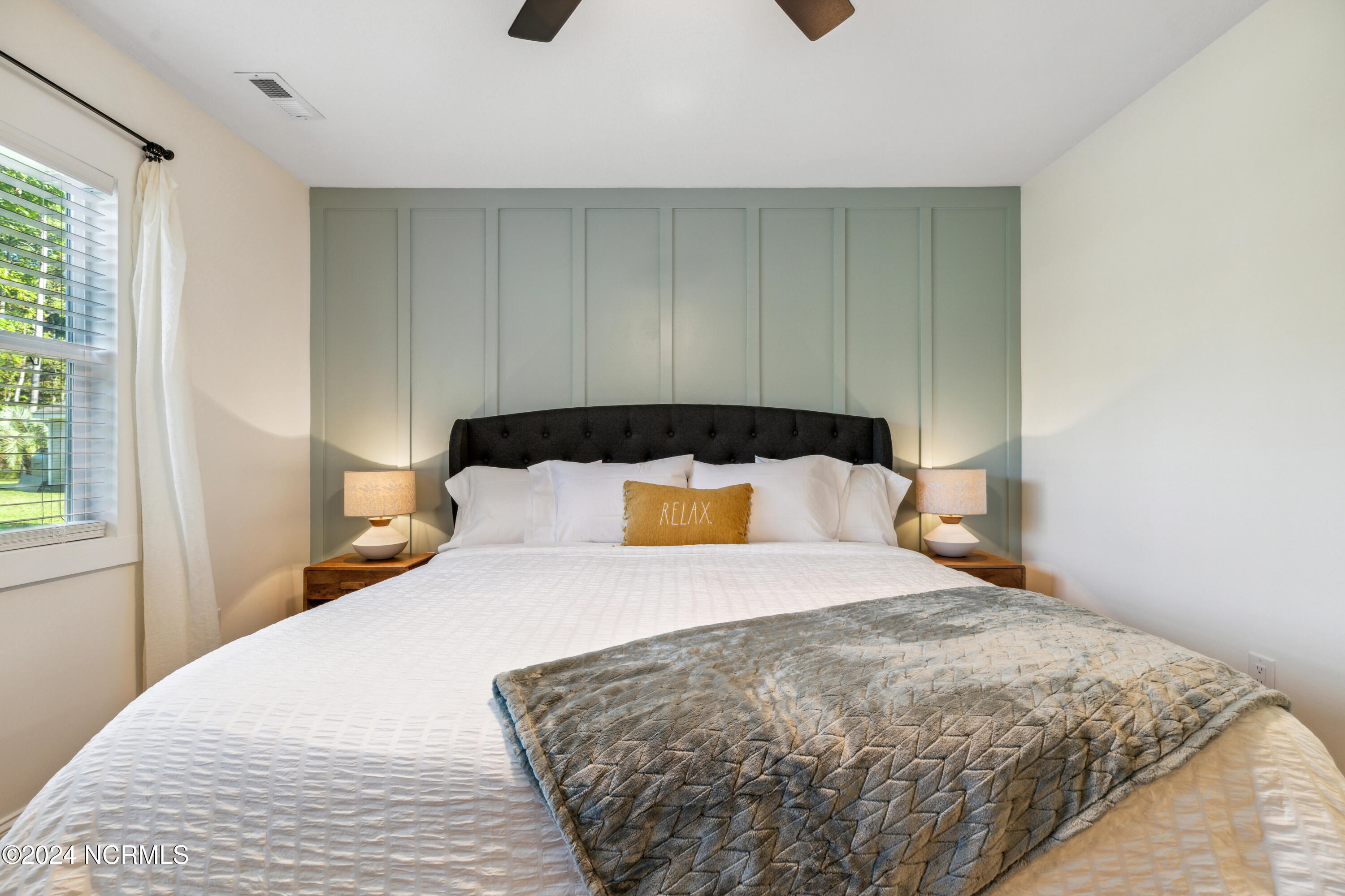100 Boundary Loop Road Property Photo 44