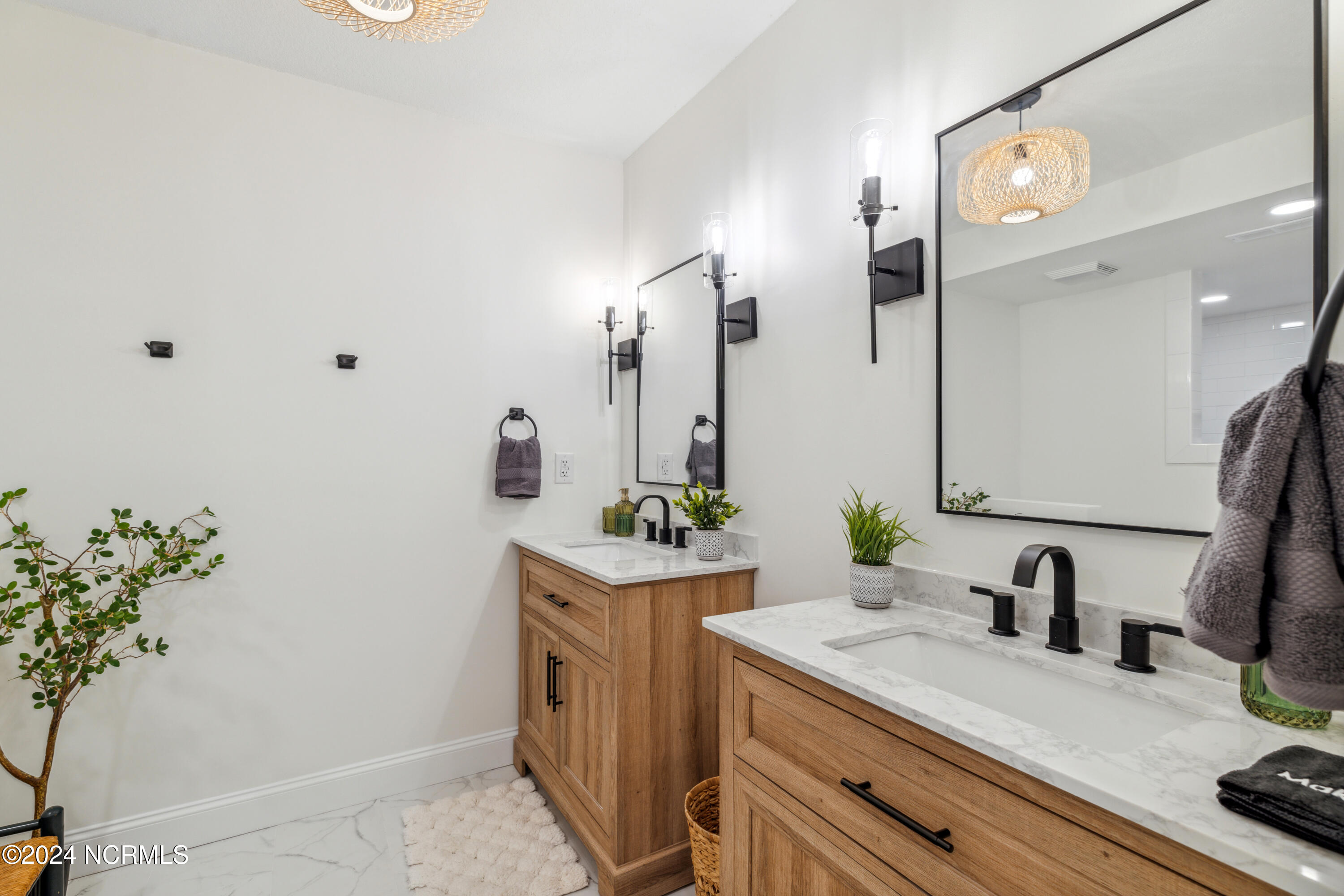 100 Boundary Loop Road Property Photo 45