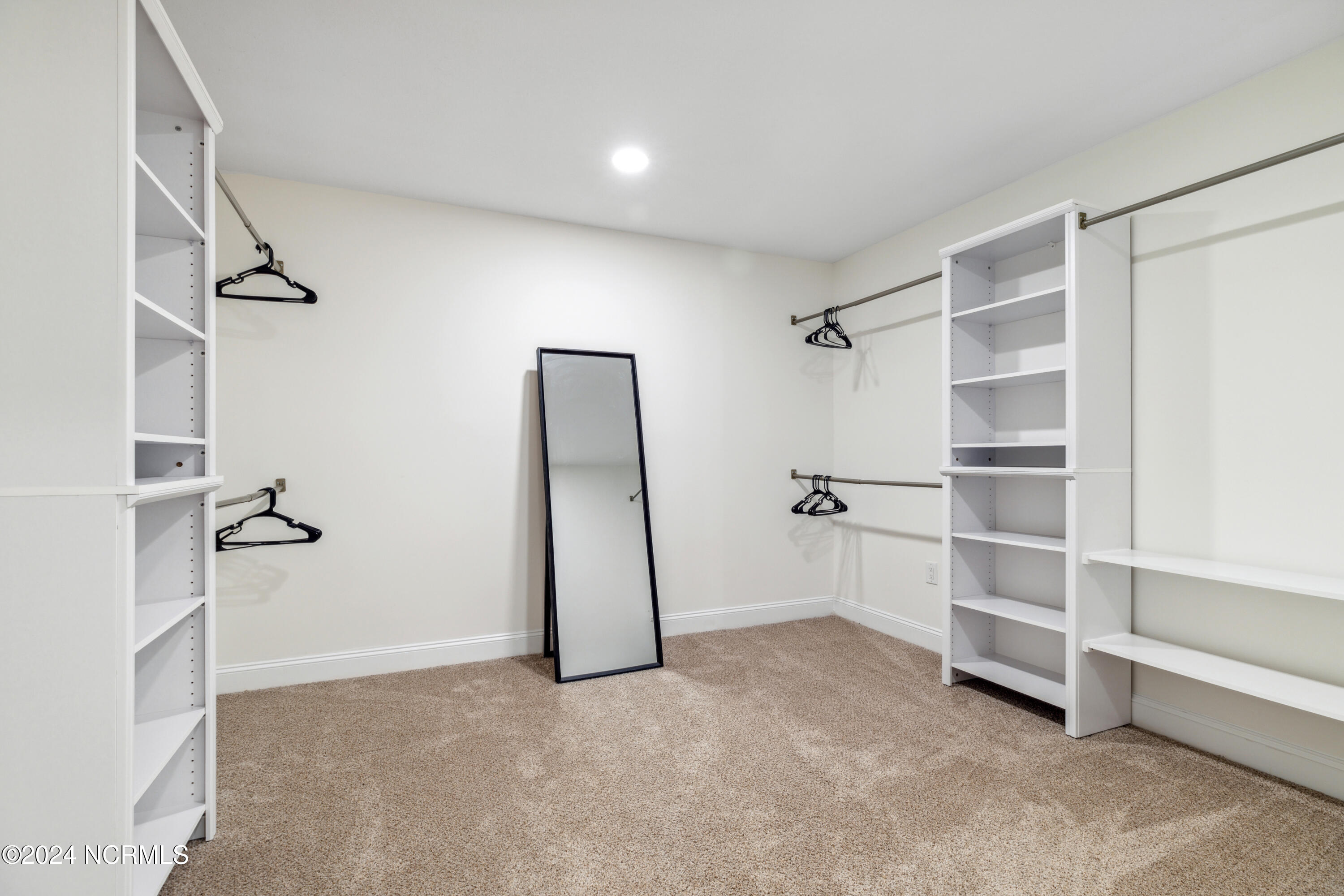 100 Boundary Loop Road Property Photo 47
