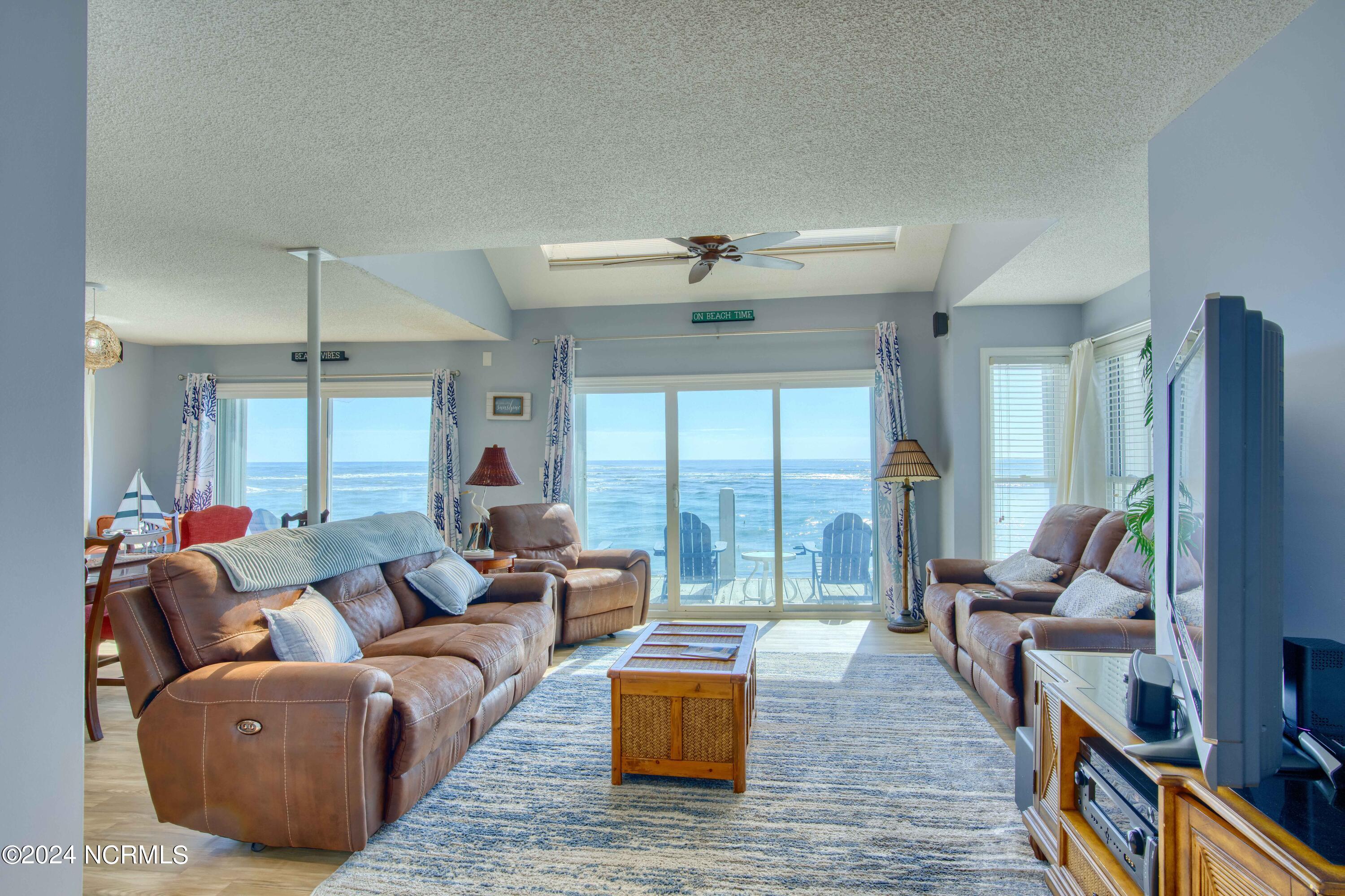 2362 New River Inlet Road Property Photo 14