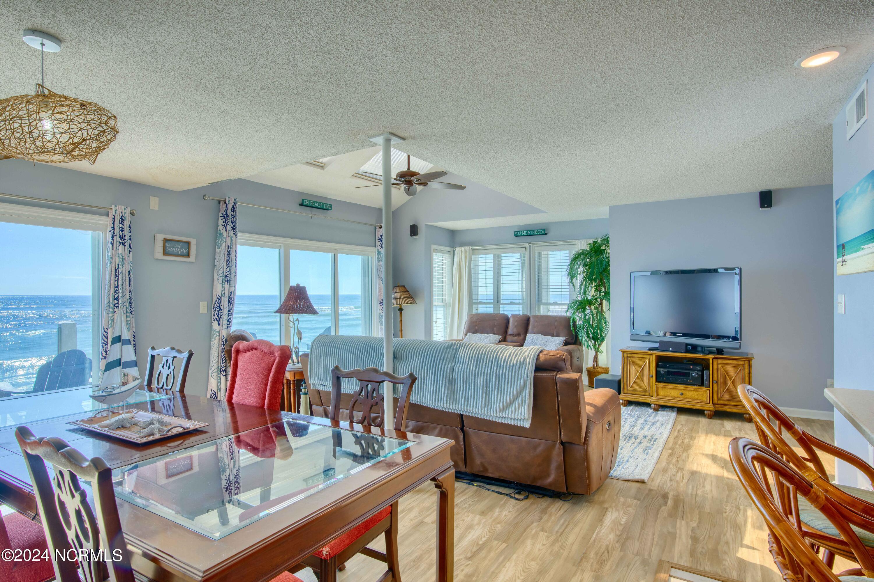 2362 New River Inlet Road Property Photo 18