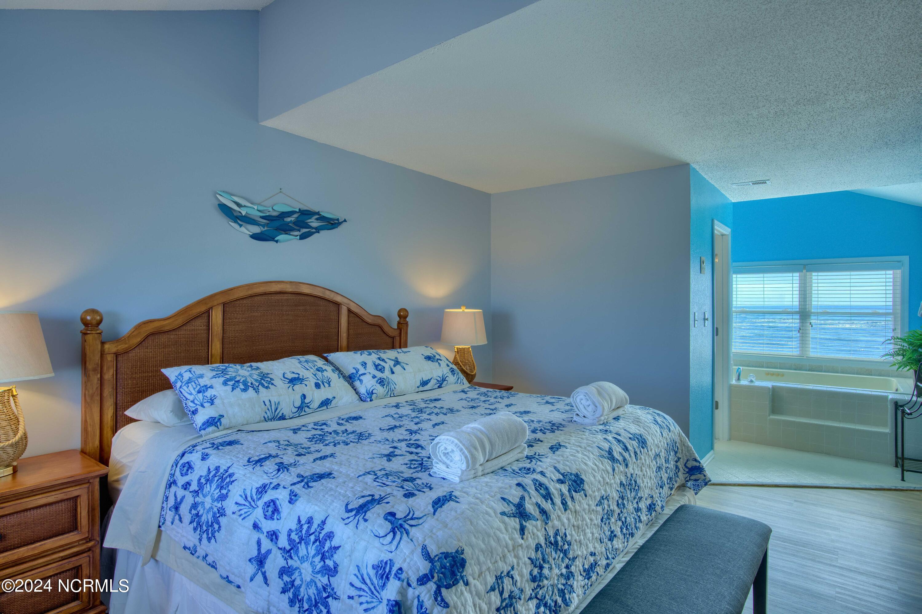 2362 New River Inlet Road Property Photo 25