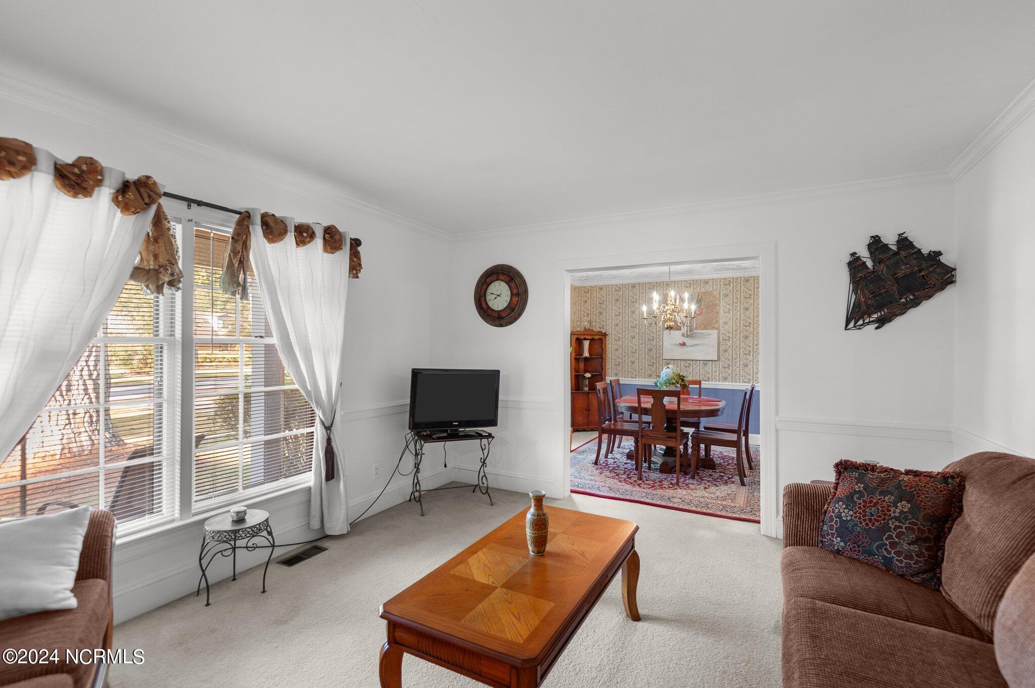 1008 S Howard Circle Property Photo 4