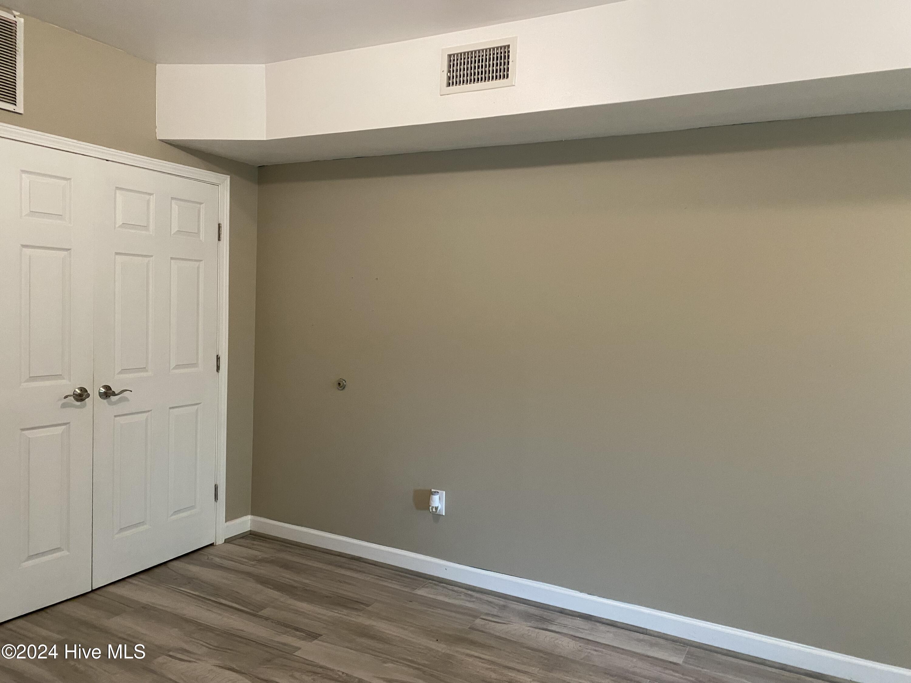 1790 Queen Anne Unit 3 Property Photo 11