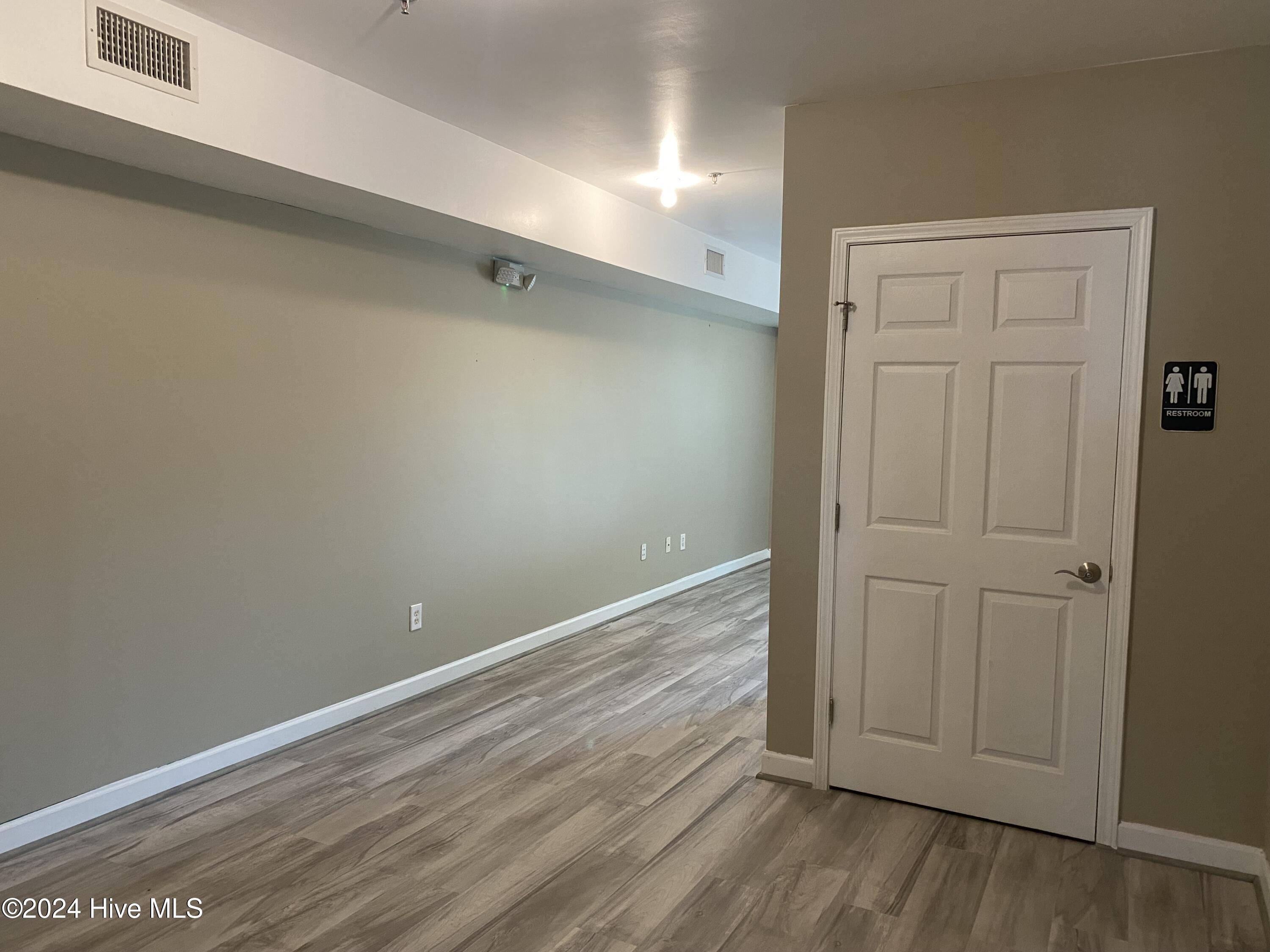 1790 Queen Anne Unit 3 Property Photo 13