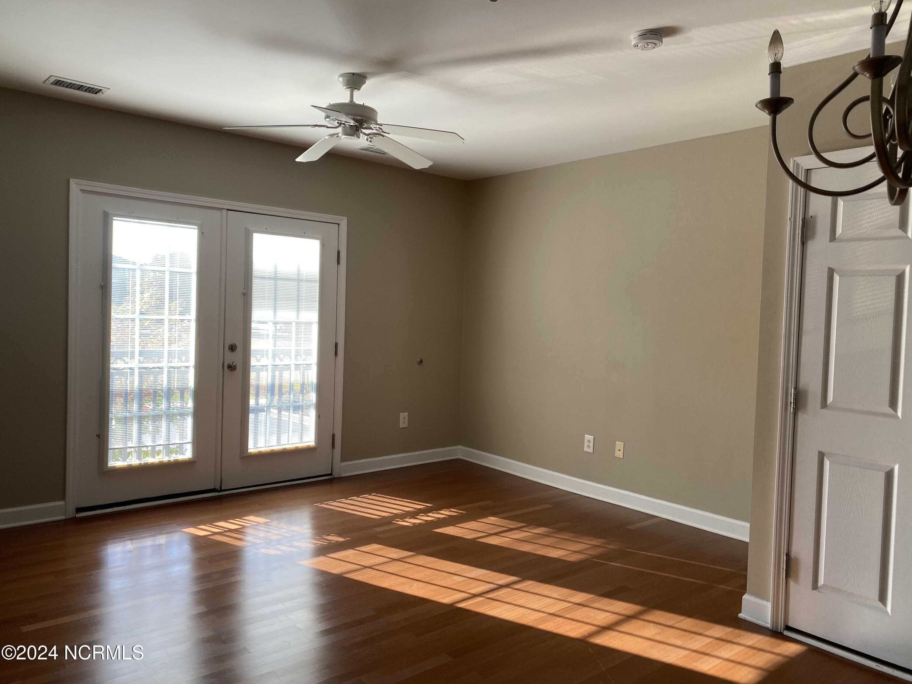 1790 Queen Anne Unit 3 Property Photo 17