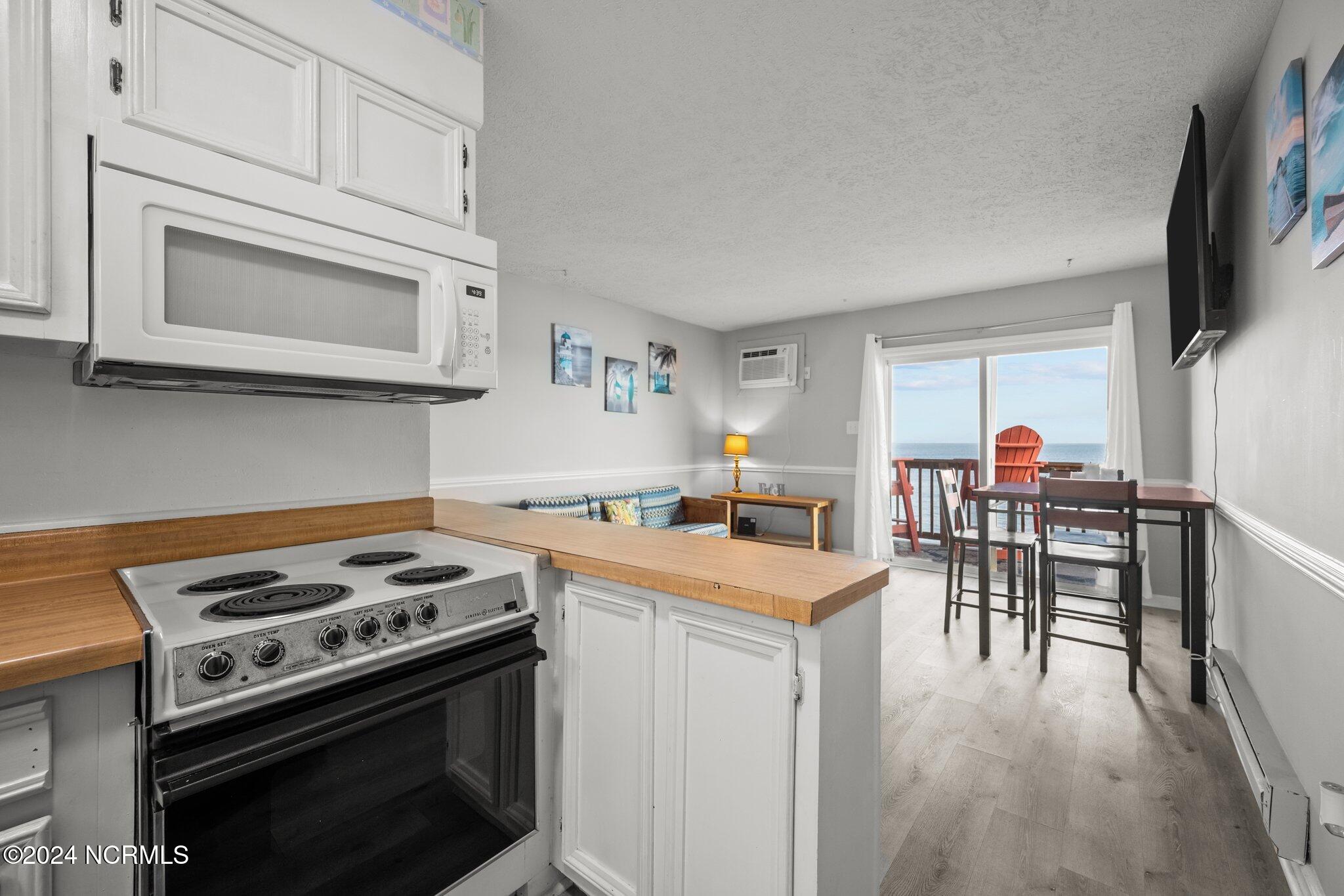 2224 New River Inlet Road 338 Property Photo 28