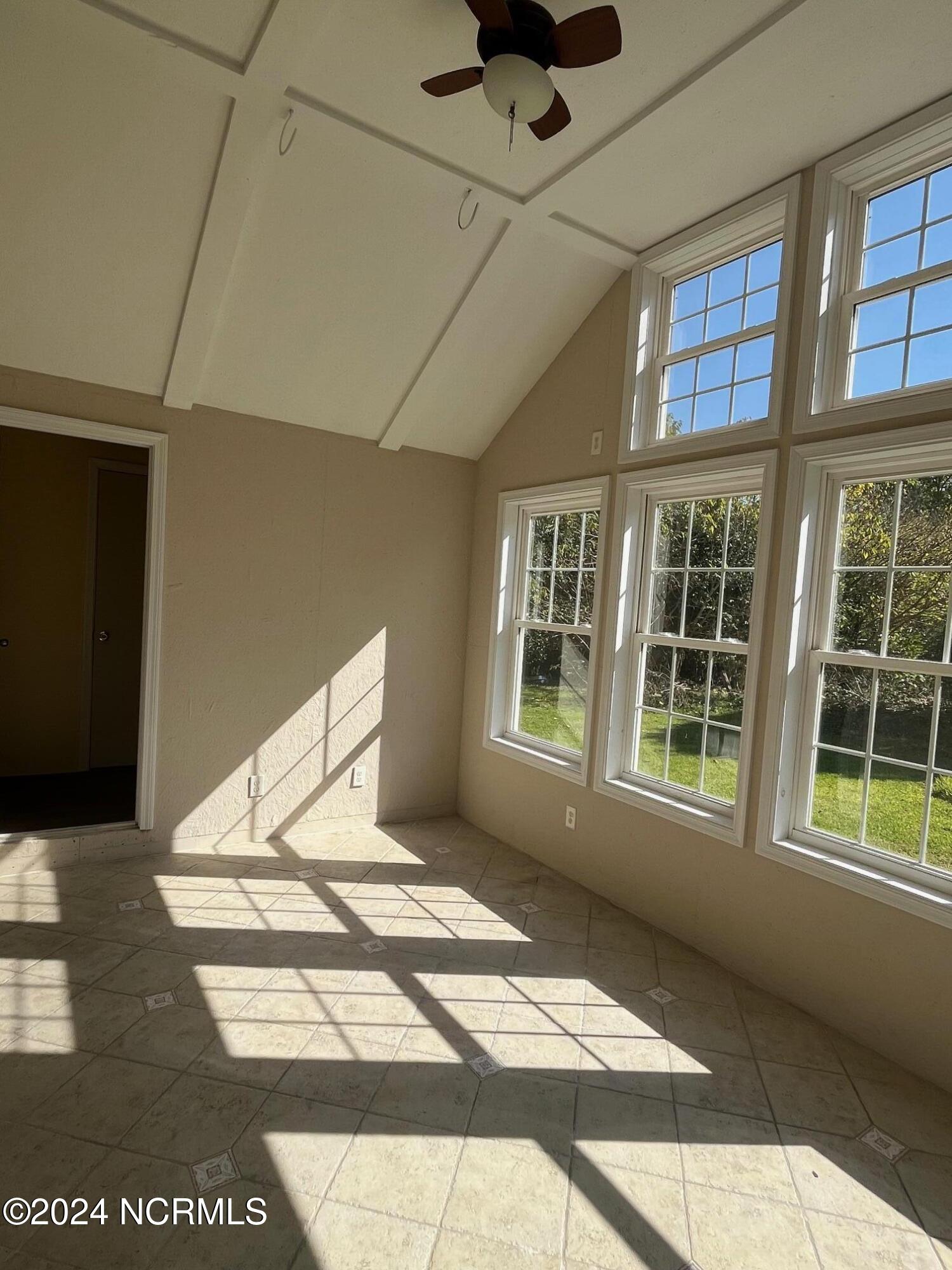 511 Massachusetts Avenue Property Photo 16