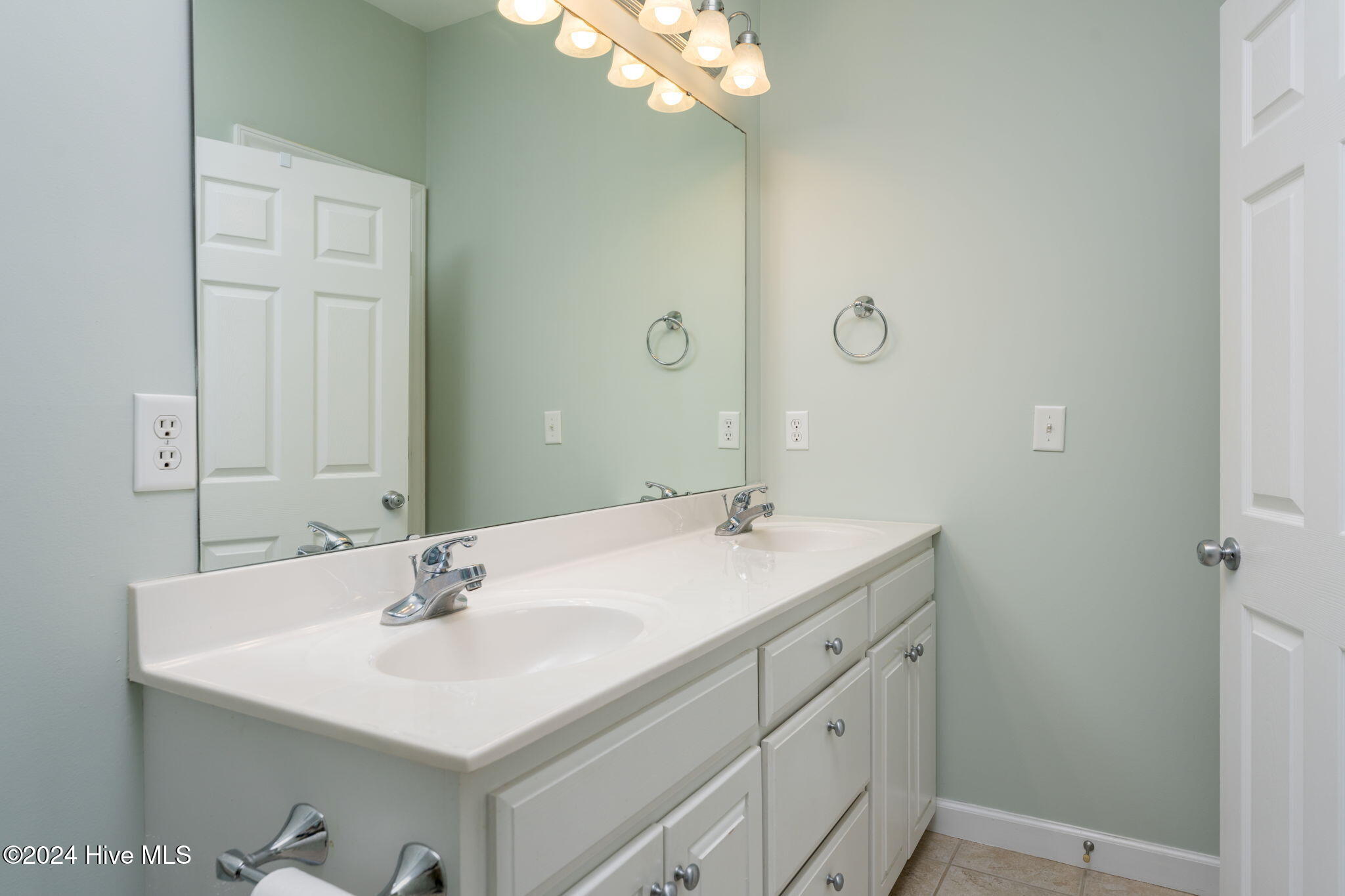 104 Sea Oaks Court Property Photo 29