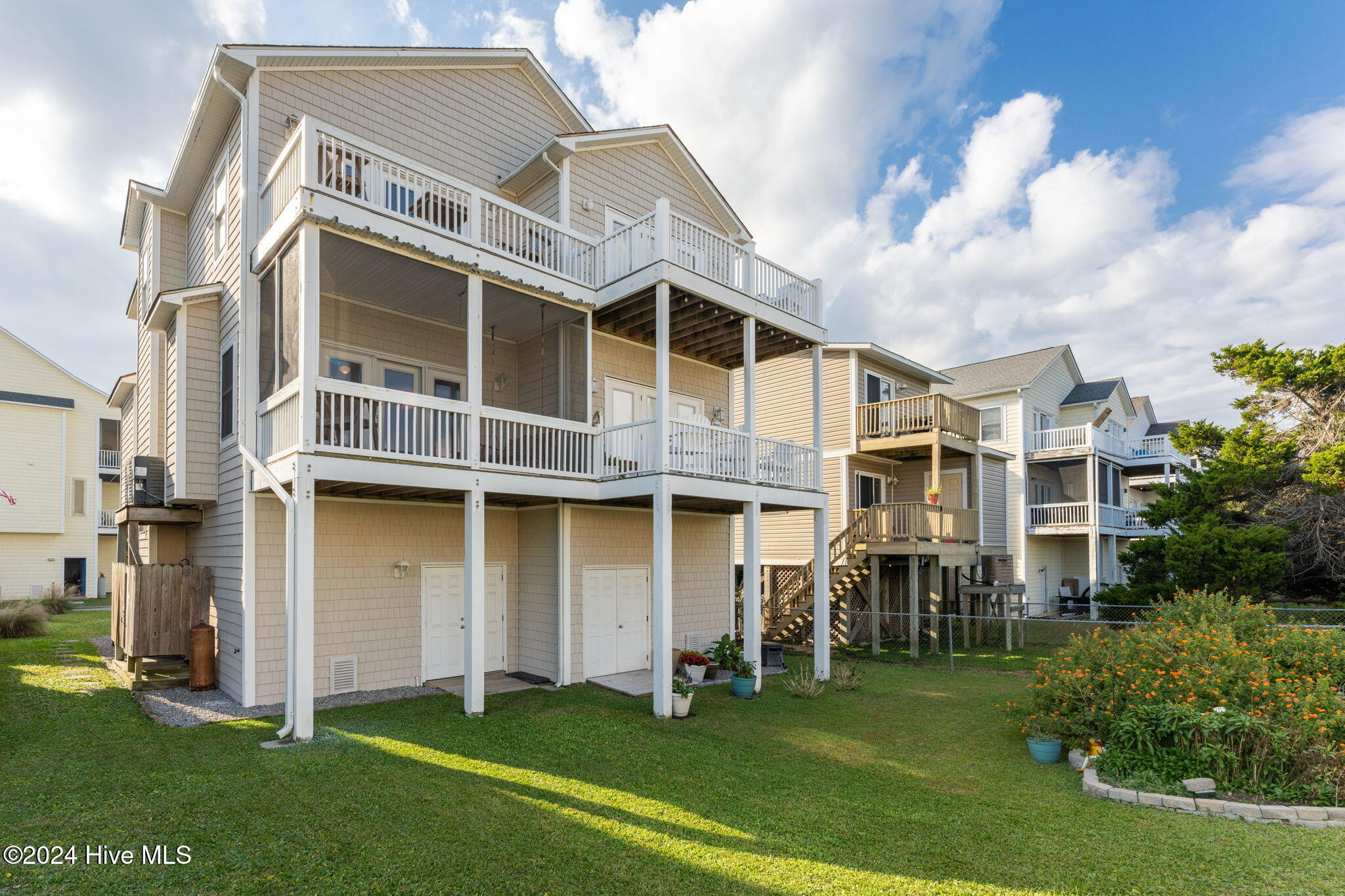 104 Sea Oaks Court Property Photo 37