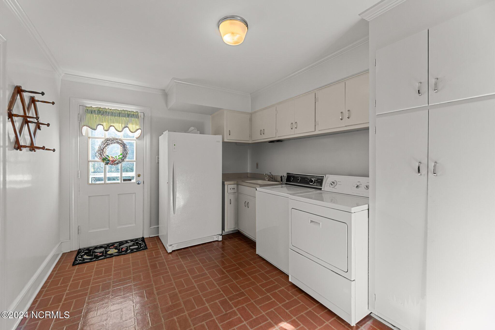 228 Mccotter Drive Property Photo 13