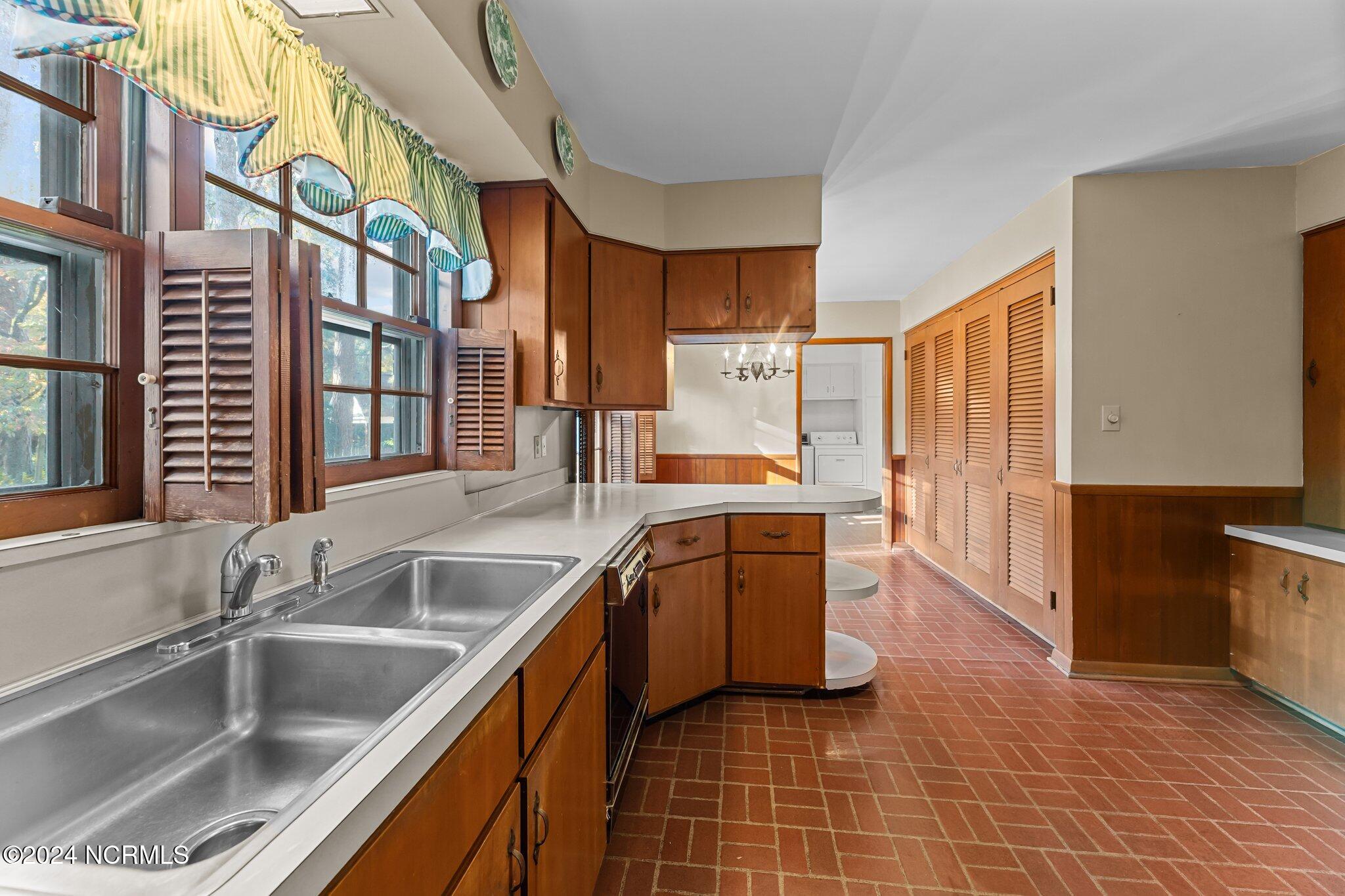 228 Mccotter Drive Property Photo 18