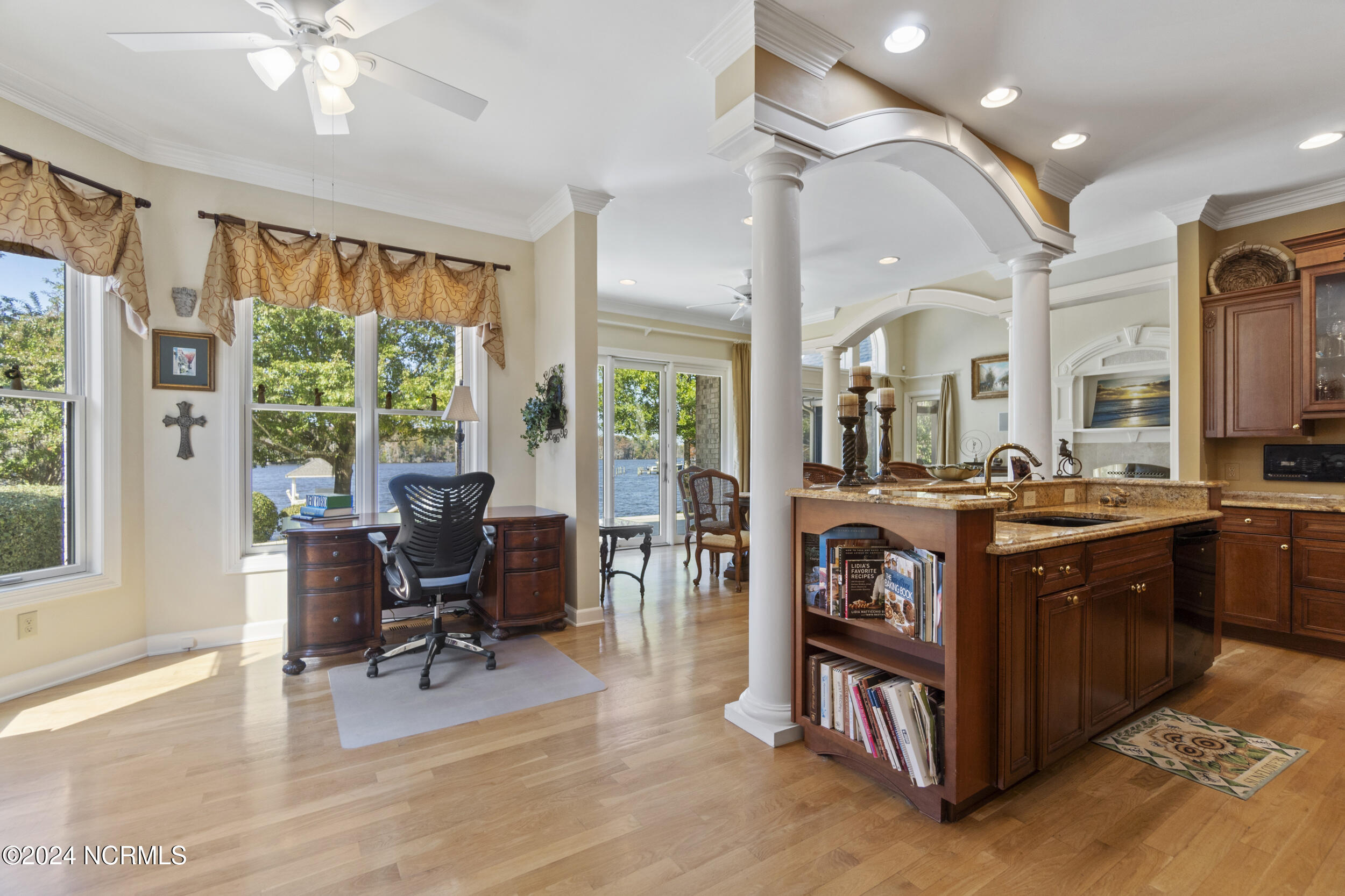 148 New River Drive Property Photo 12