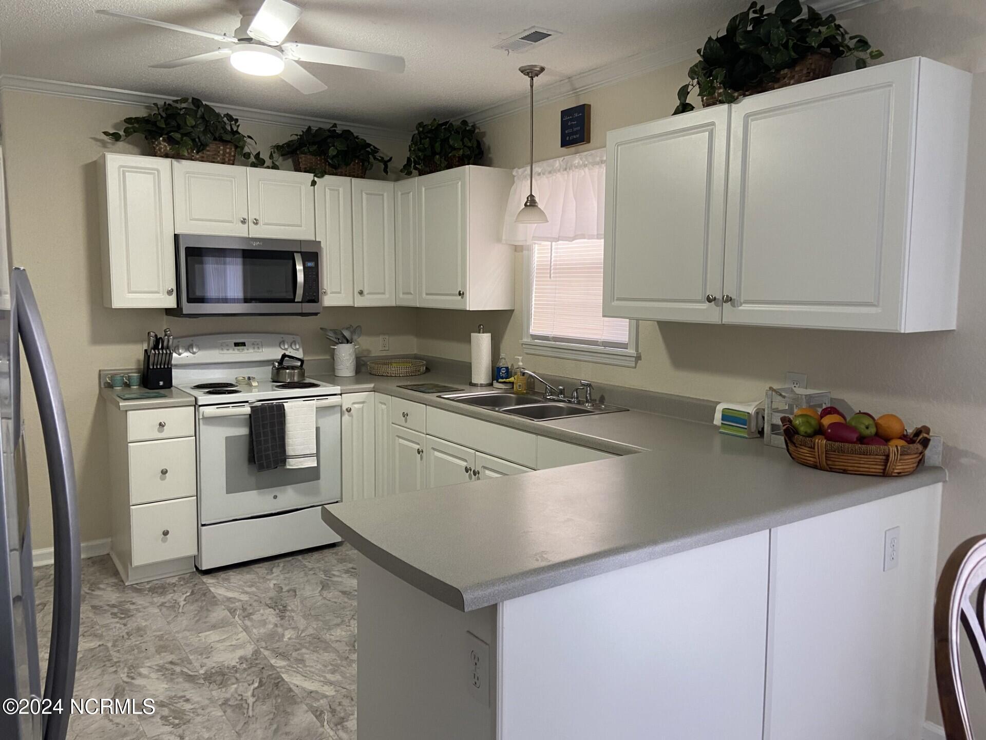 203 Palomino Lane Property Photo 7