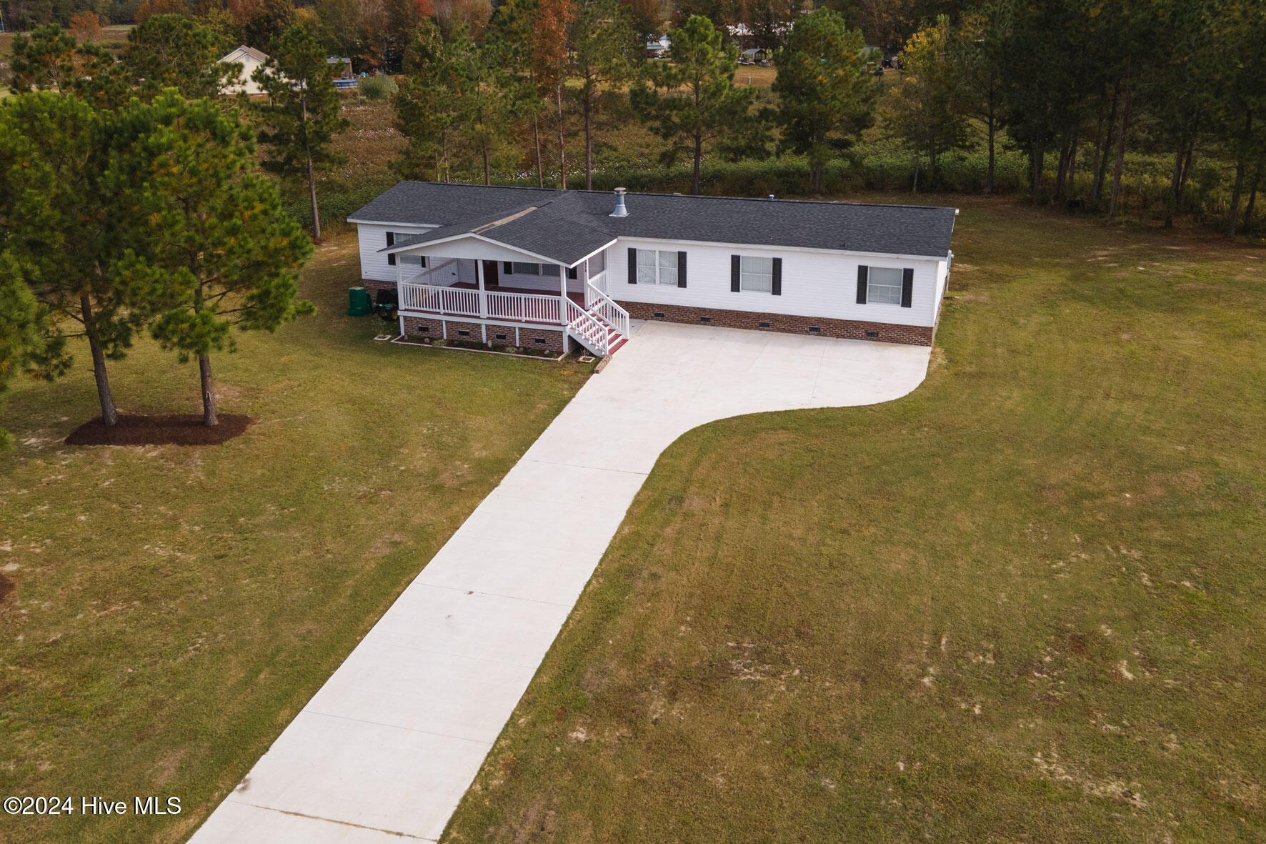 1275 Taylor Estate Road Property Photo 2
