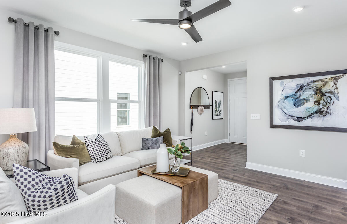 6024 Moonshell Loop 1129 Property Photo 6