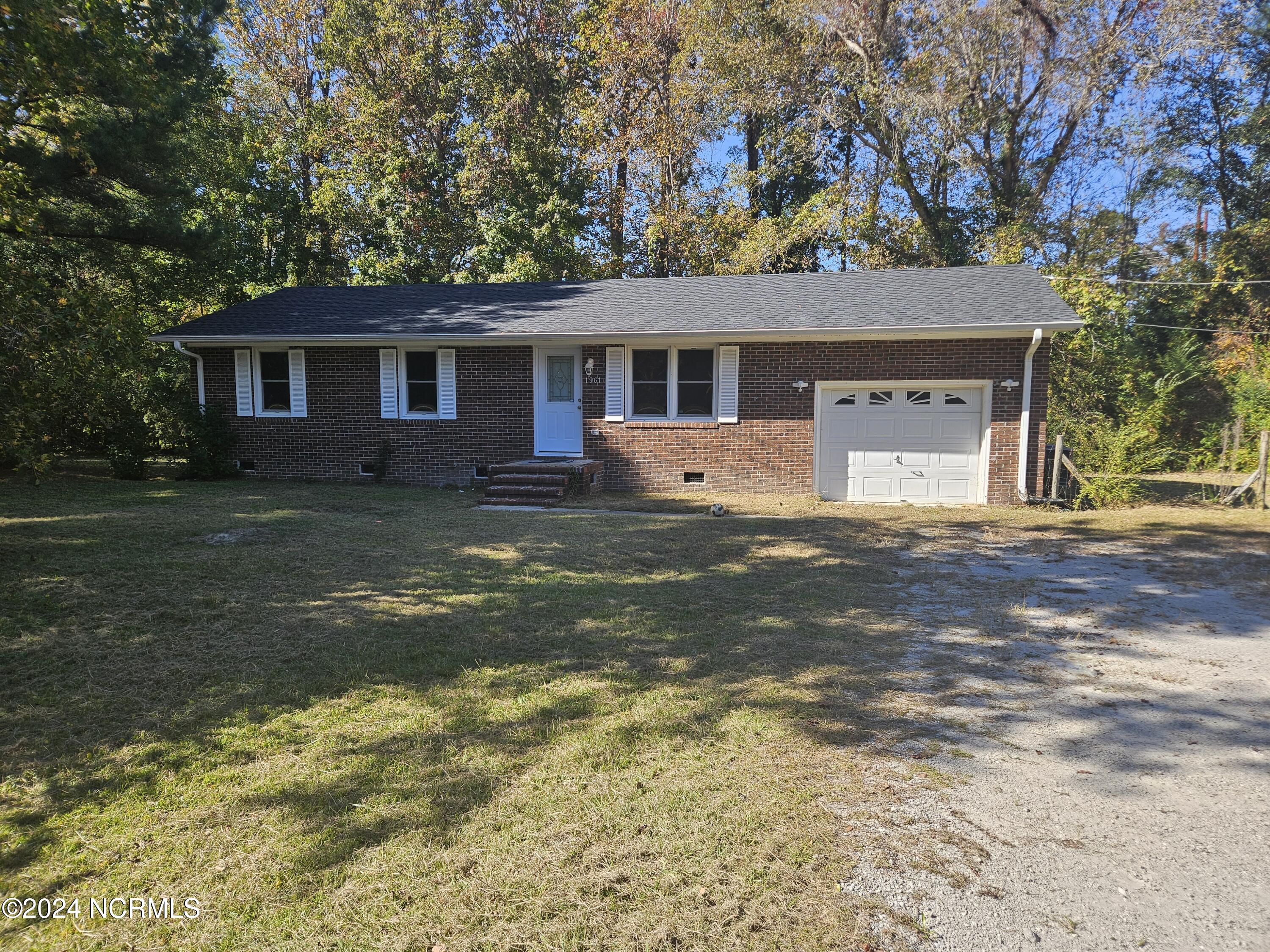 1961 Rocky Run Road Property Photo 1