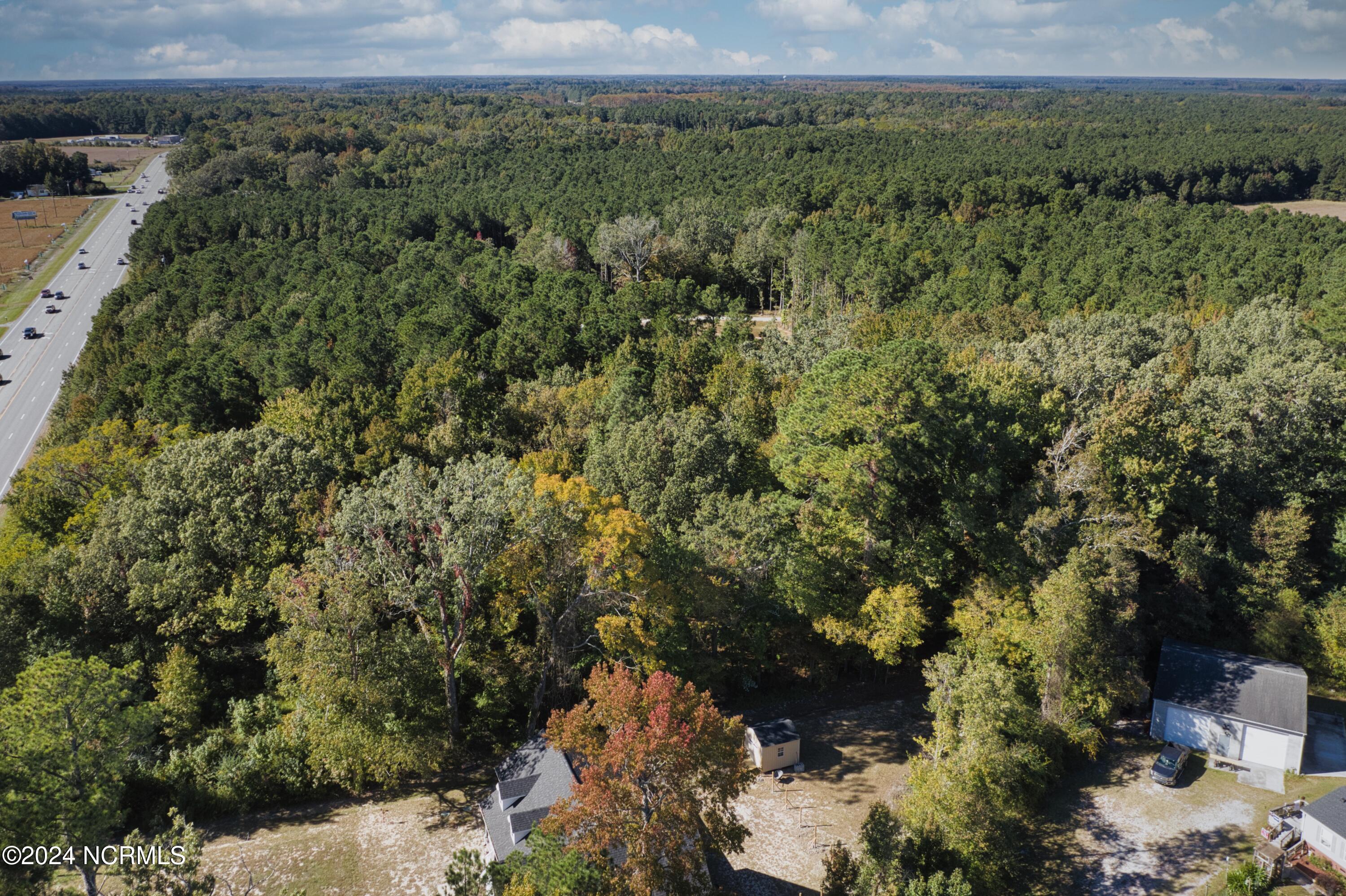 1991 Caratoke Highway Property Photo 4
