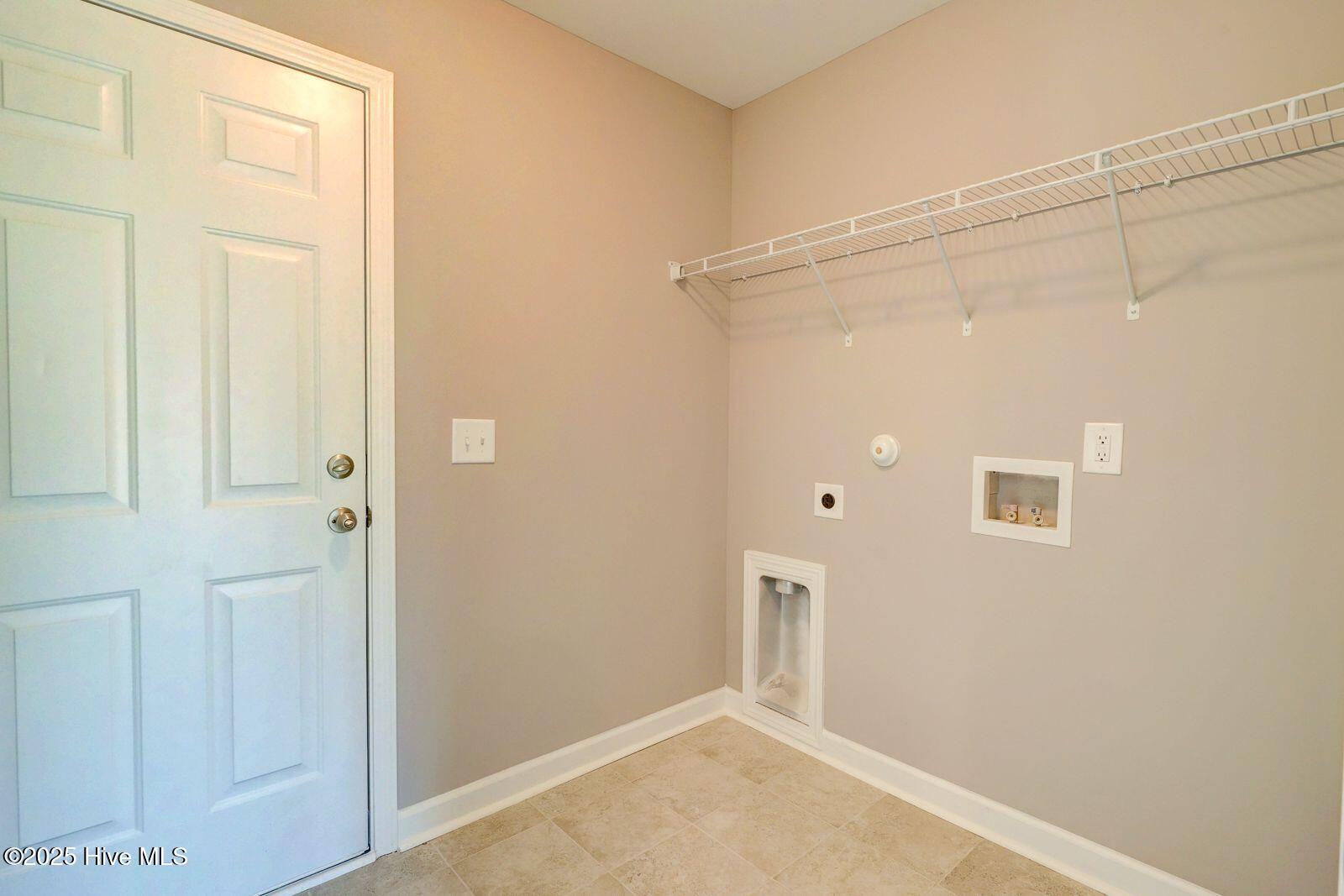 5310 Vespar Court Property Photo 24