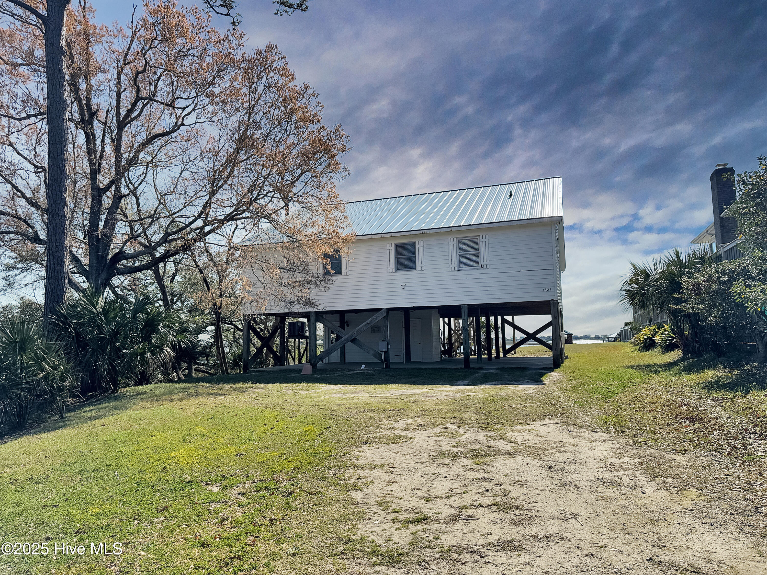 1324 Final Landing Lane Property Photo 4