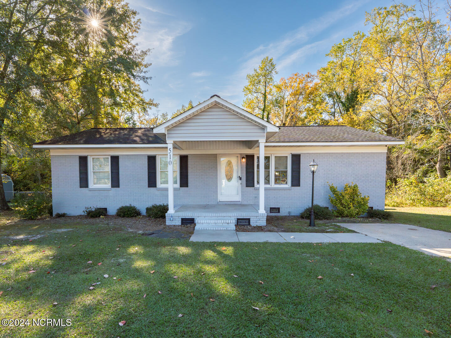 510 Village Street Property Photo