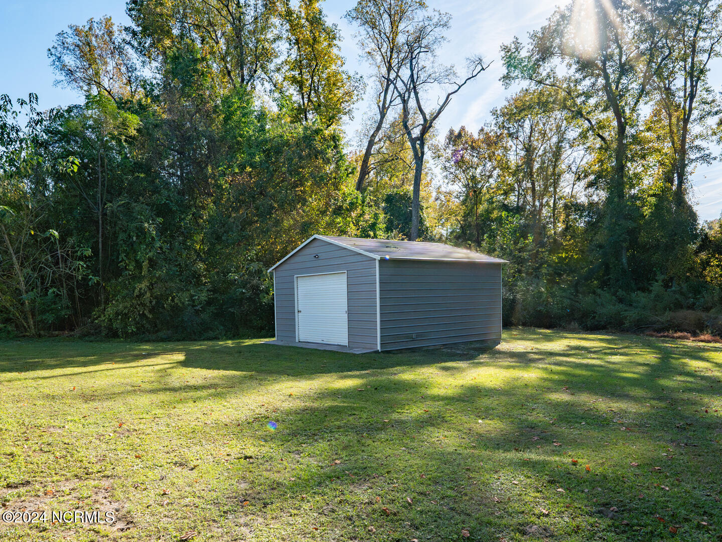 510 Village Street Property Photo 3