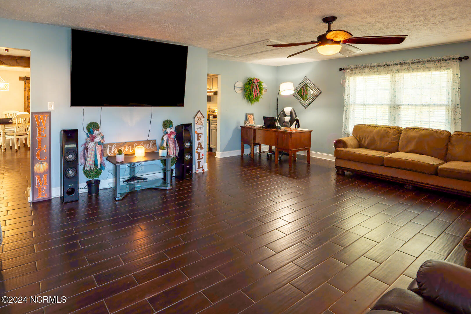 510 Village Street Property Photo 4