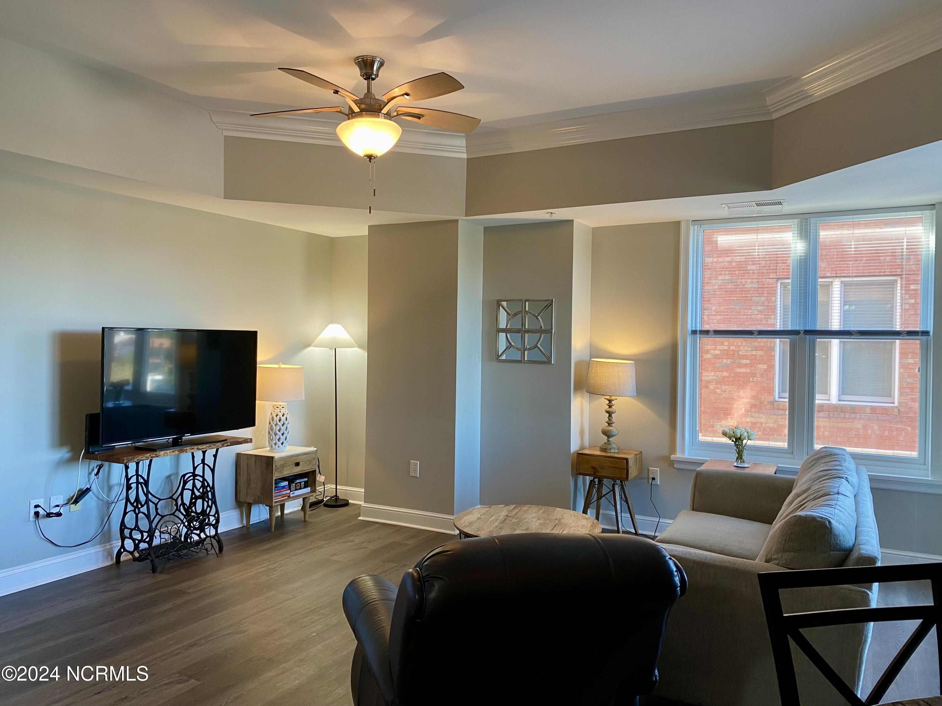 318 Sky Sail Boulevard Property Photo 1