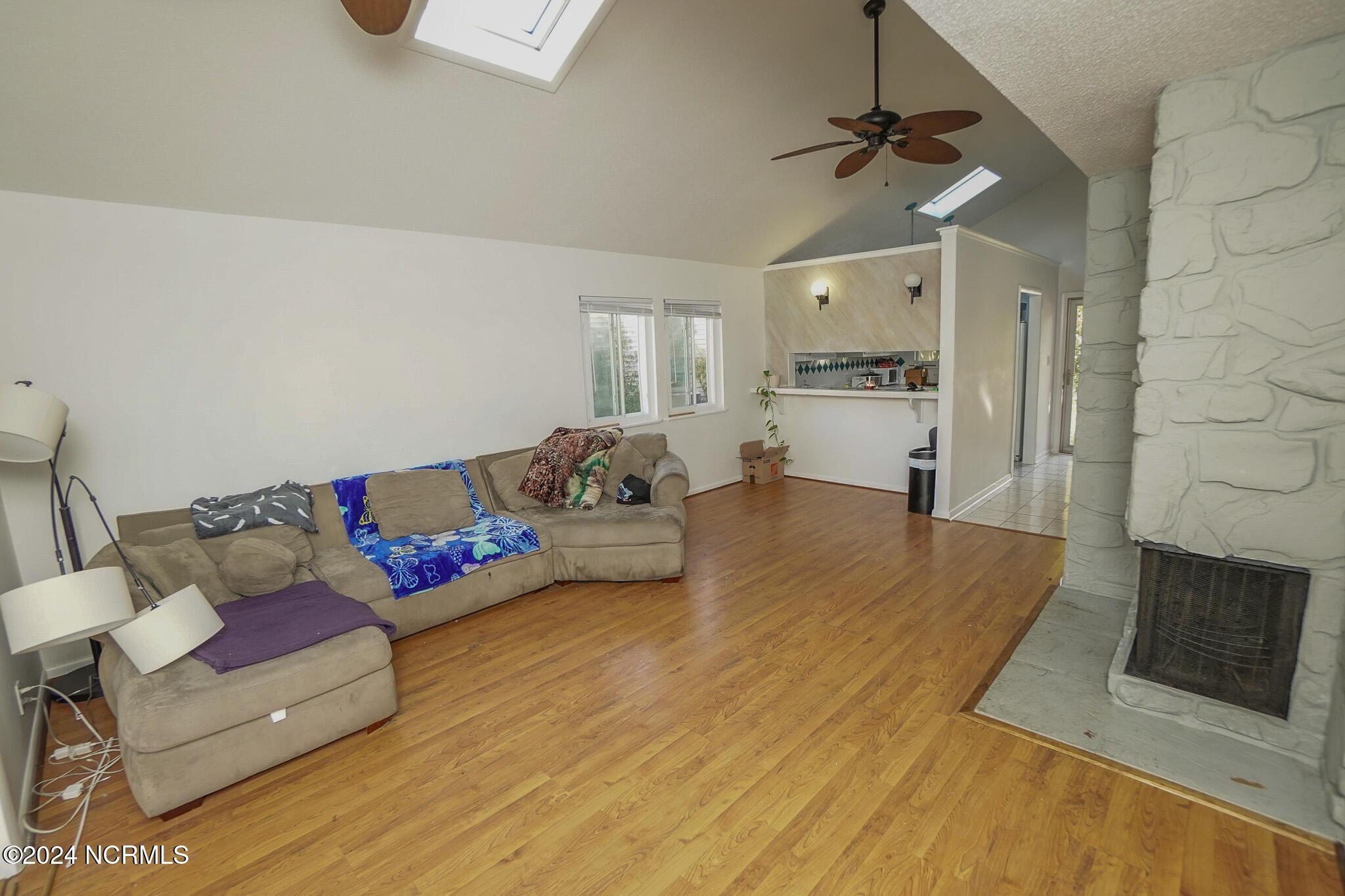 118 E Saltwood Place Property Photo 5