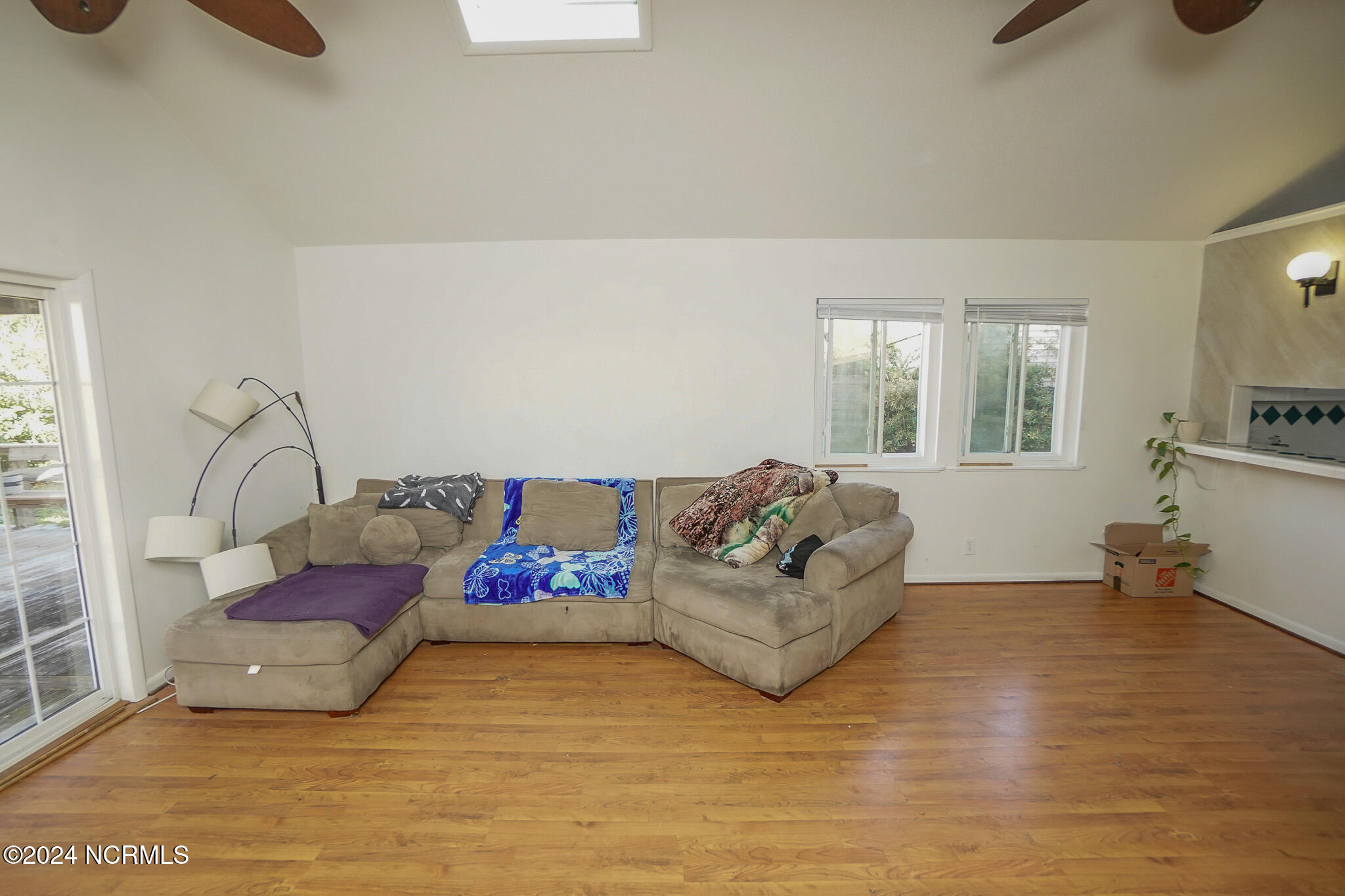 118 E Saltwood Place Property Photo 6