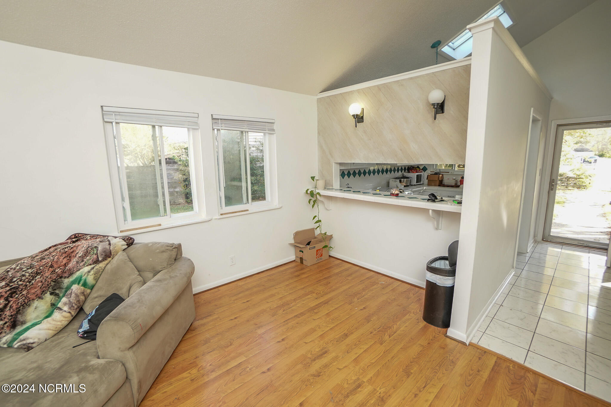 118 E Saltwood Place Property Photo 8